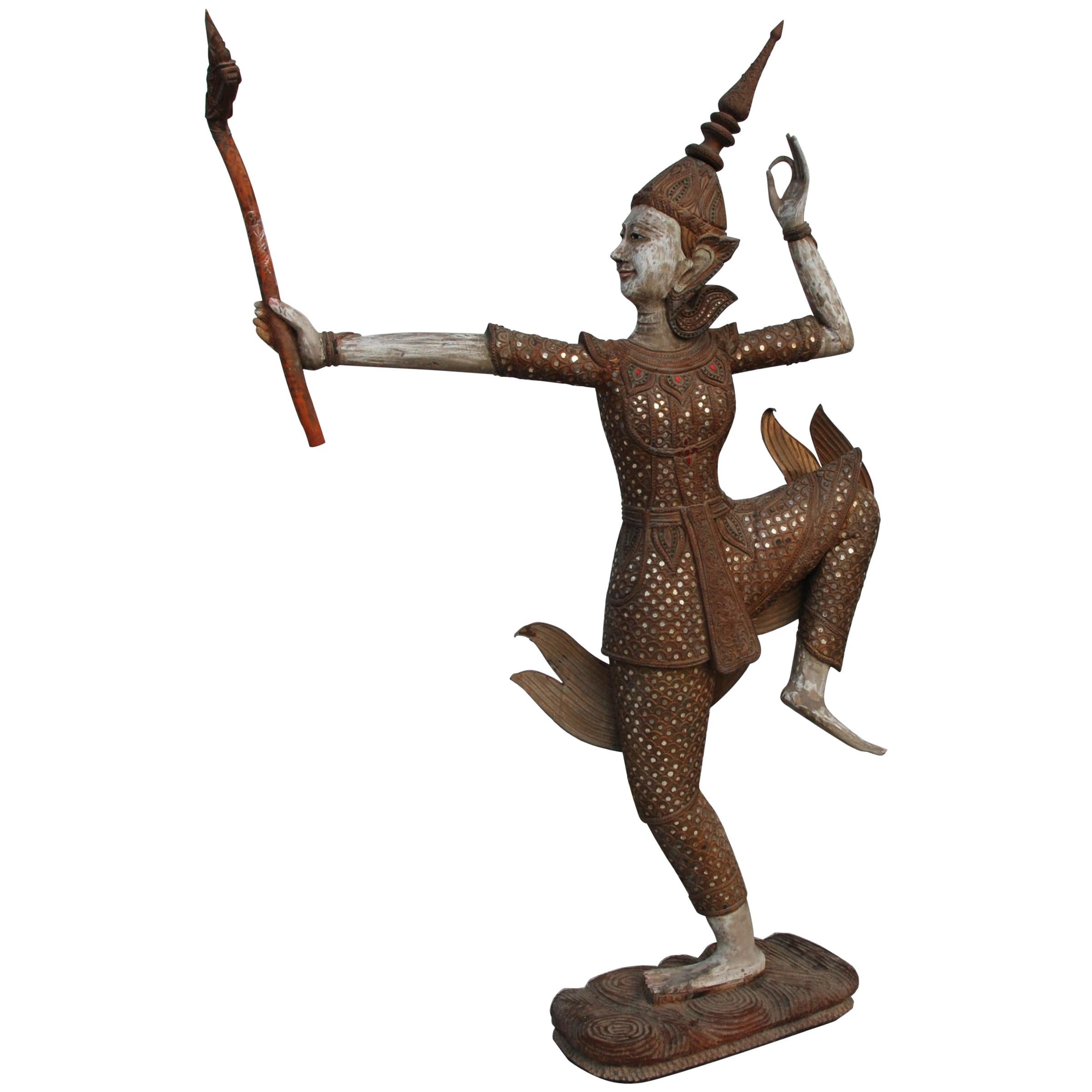 Thailändische Tänzerin-Statue aus Holz