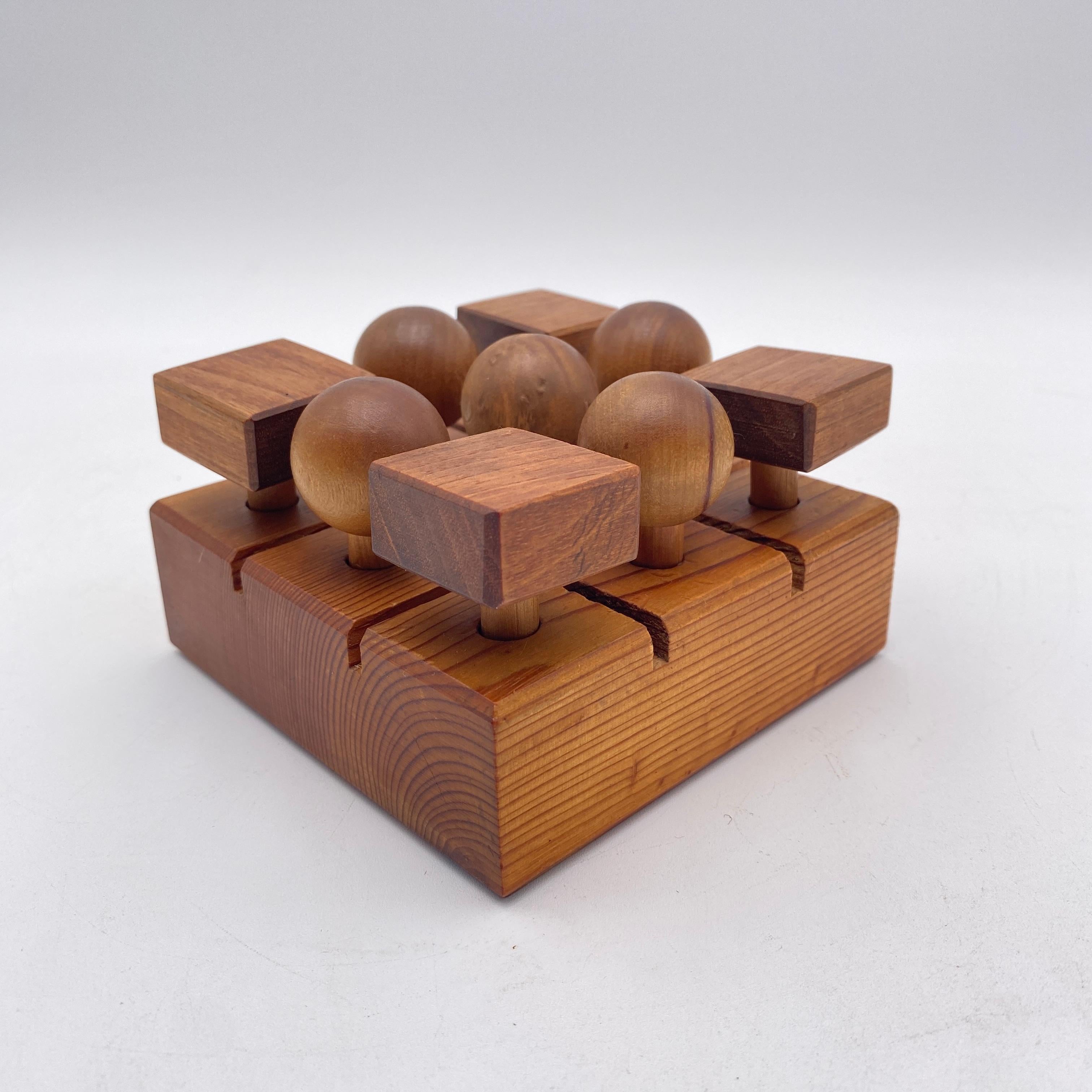 Mid-Century Modern Jeu Tic Tac Tac en bois 1981 en vente