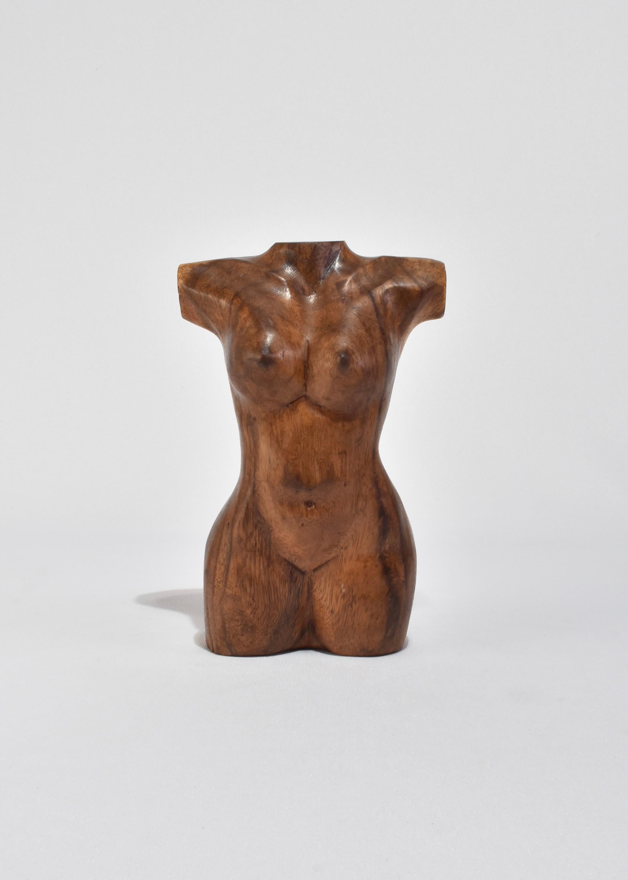 Escultura Torso de Madera Hecho a mano en venta