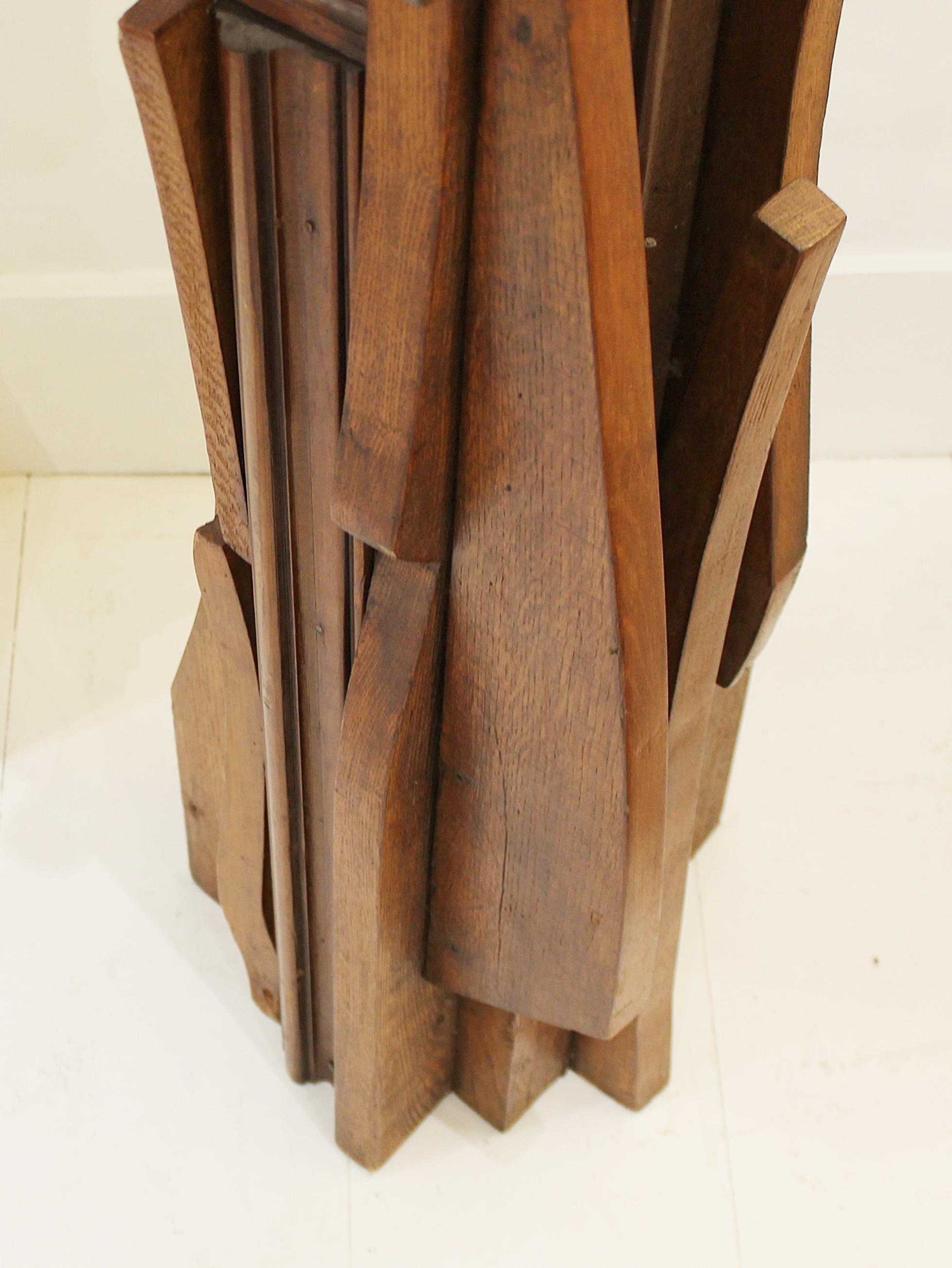 Wood TOTEM Sculpture by Ricardo Santamaria, Spain, 1975 In Good Condition In Brussels, BE