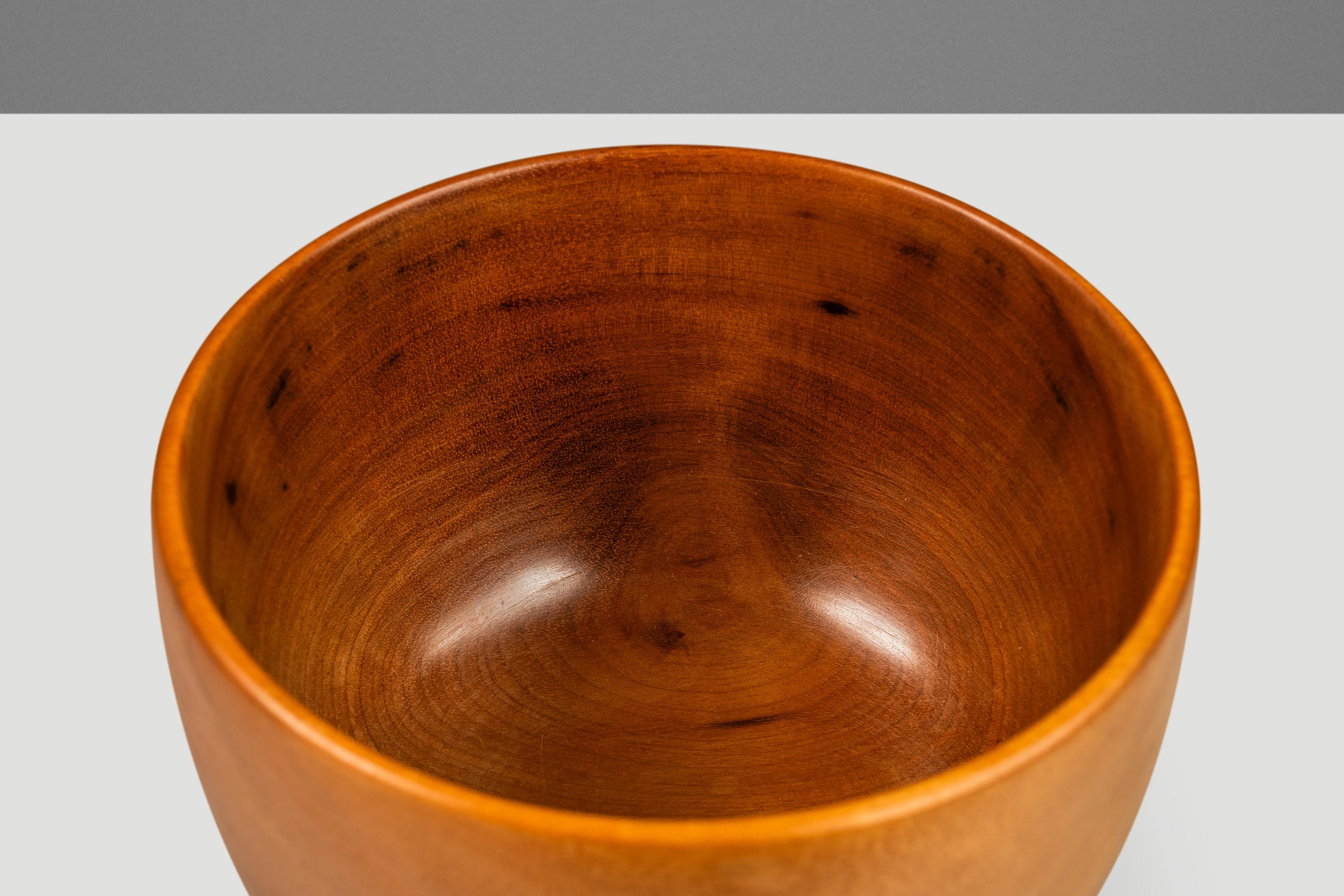 Servierschale aus massivem Myrtlewood mit Holz gedrechselt, Oregon, USA, ca. 1980er Jahre im Angebot 1