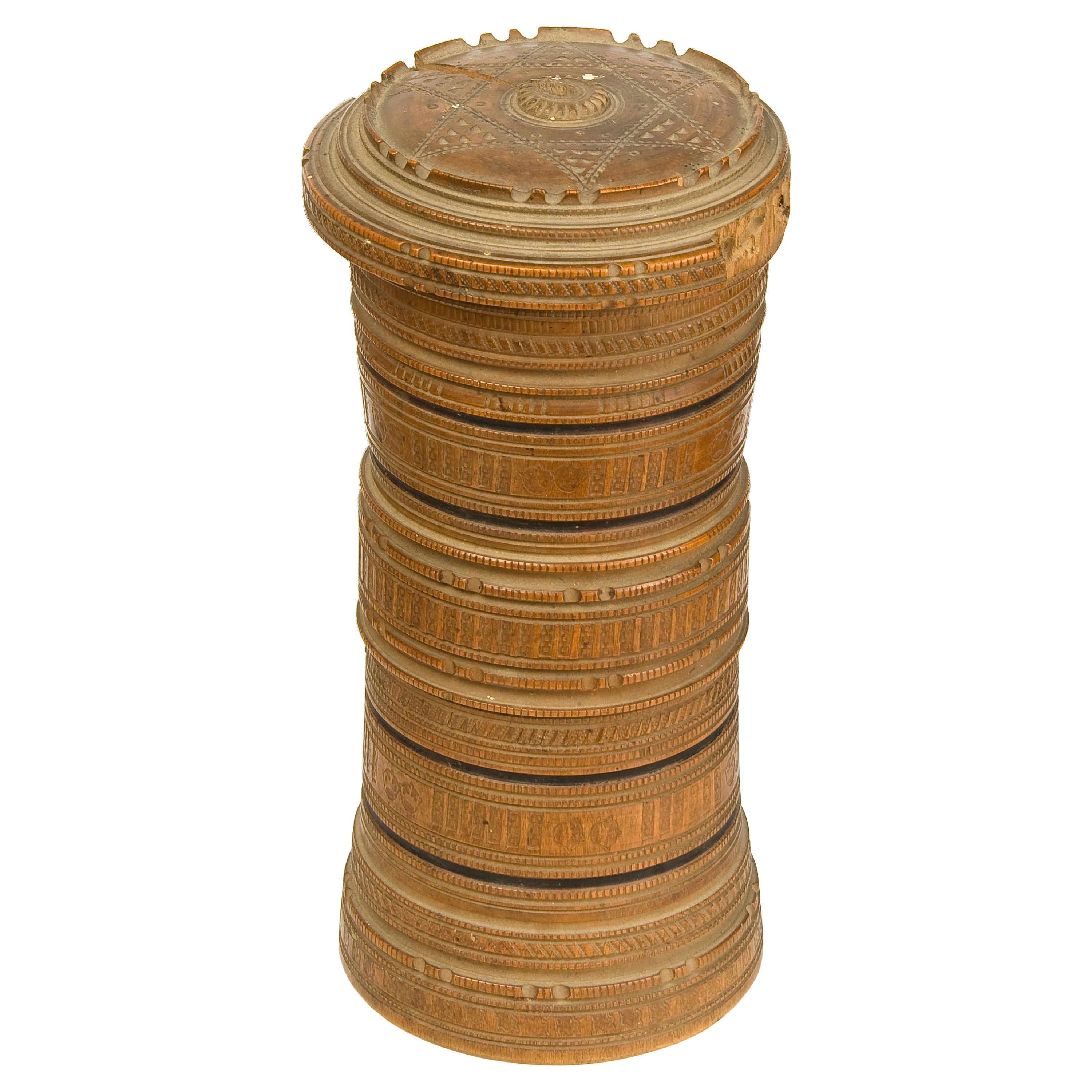 Boîte cylindrique de test tourneur en bois, 17e-18e siècles en vente