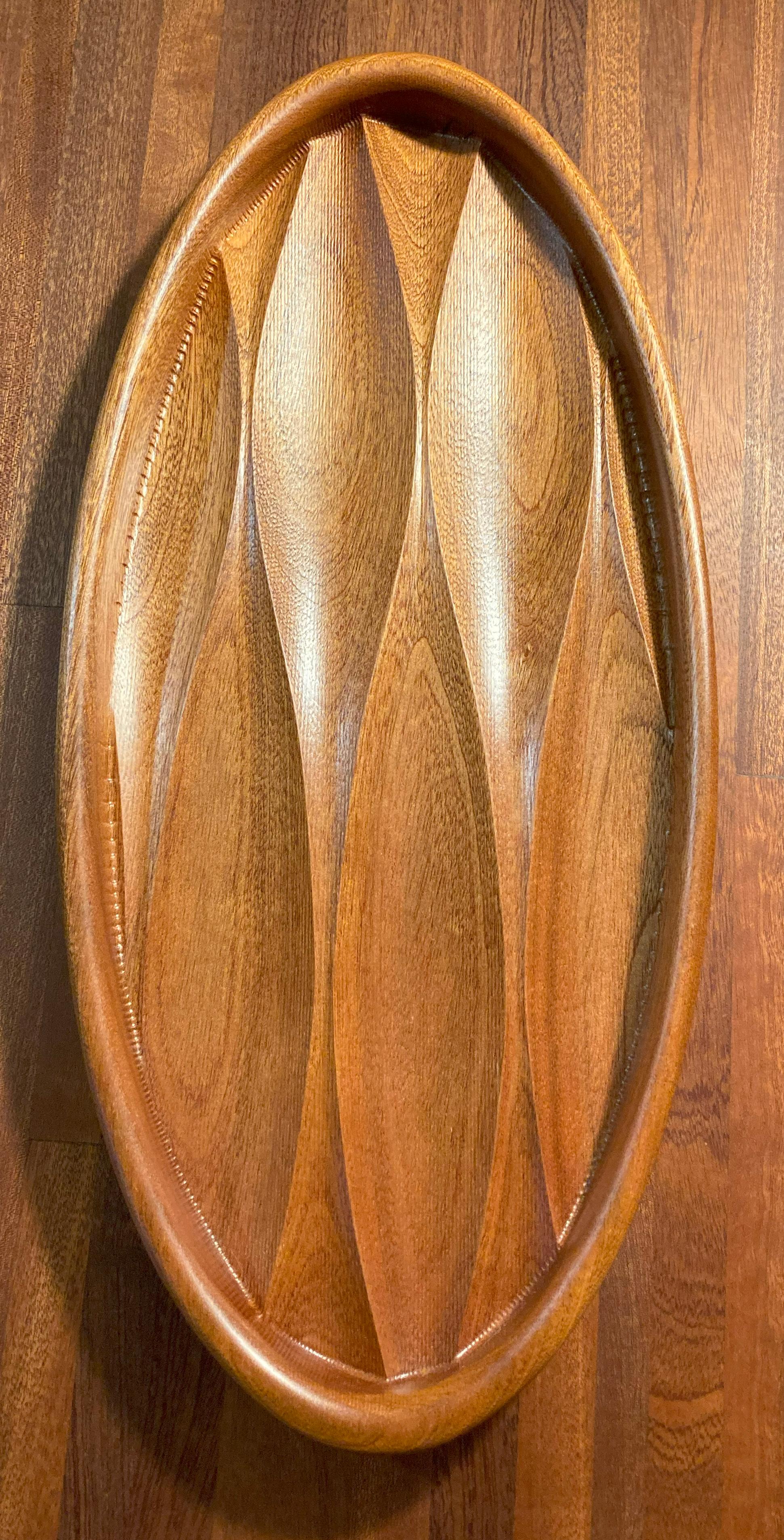 This stylish artisan wood valet tray, vanity tray or catchall tray for home, office, dresser or kitchen is  a collectable among home decorators.  For home, office, dresser or kitchen made just for you from solid natural golden red Sapele wood. The