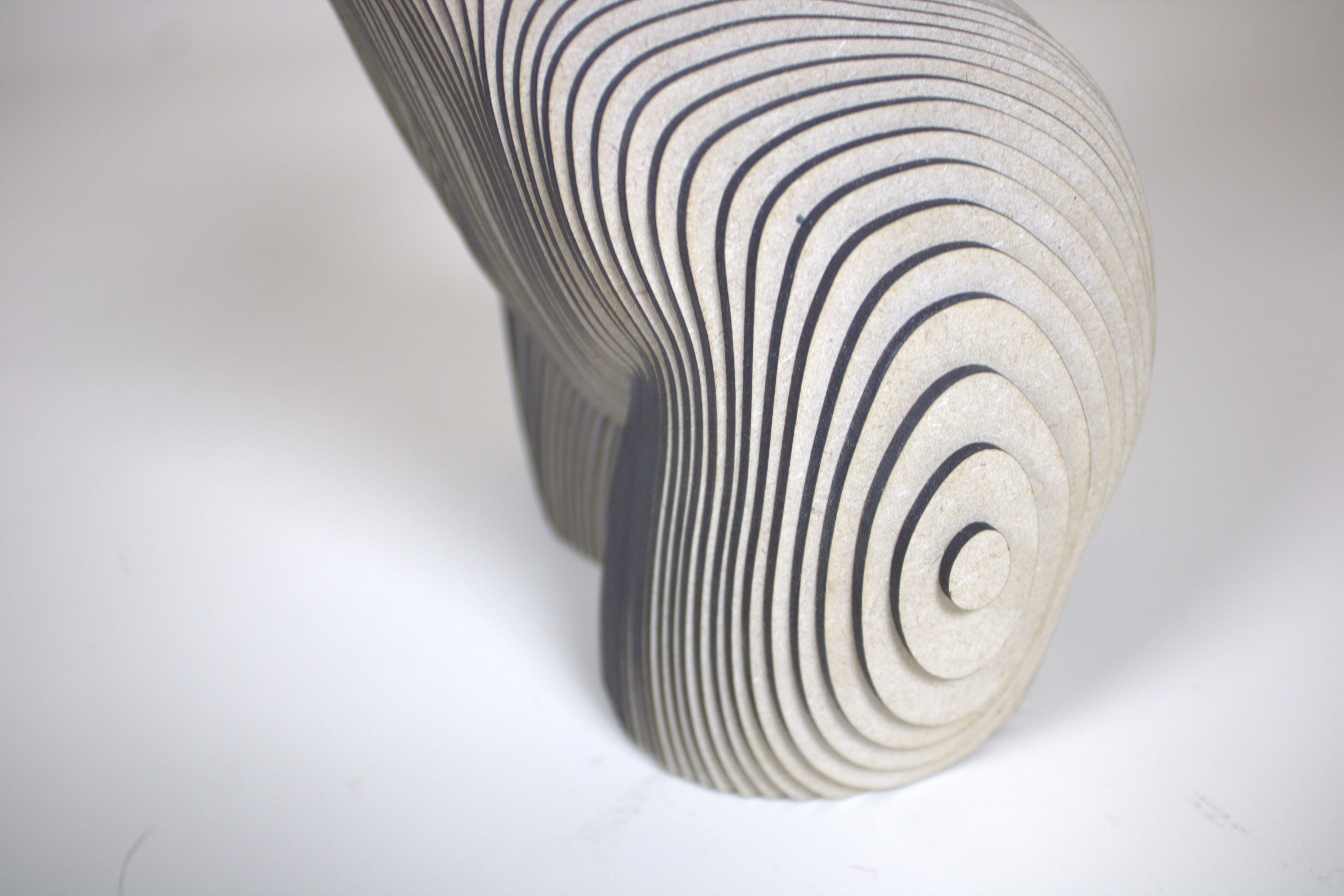 Sculpture de torse de femme blanche en bois MDF en vente 6