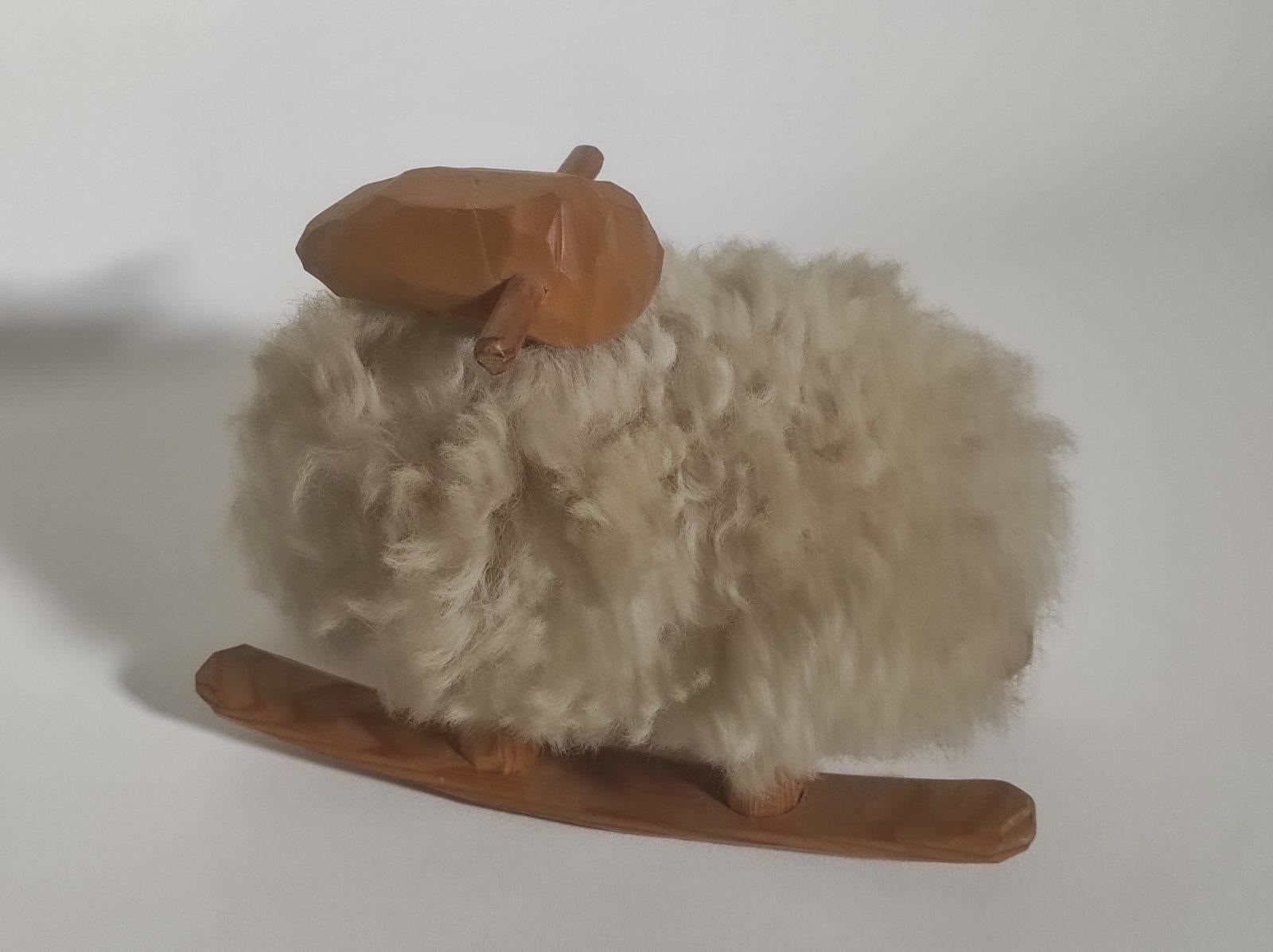 Wood Wool Sheep Sculpture 1970s In Good Condition For Sale In Čelinac, BA