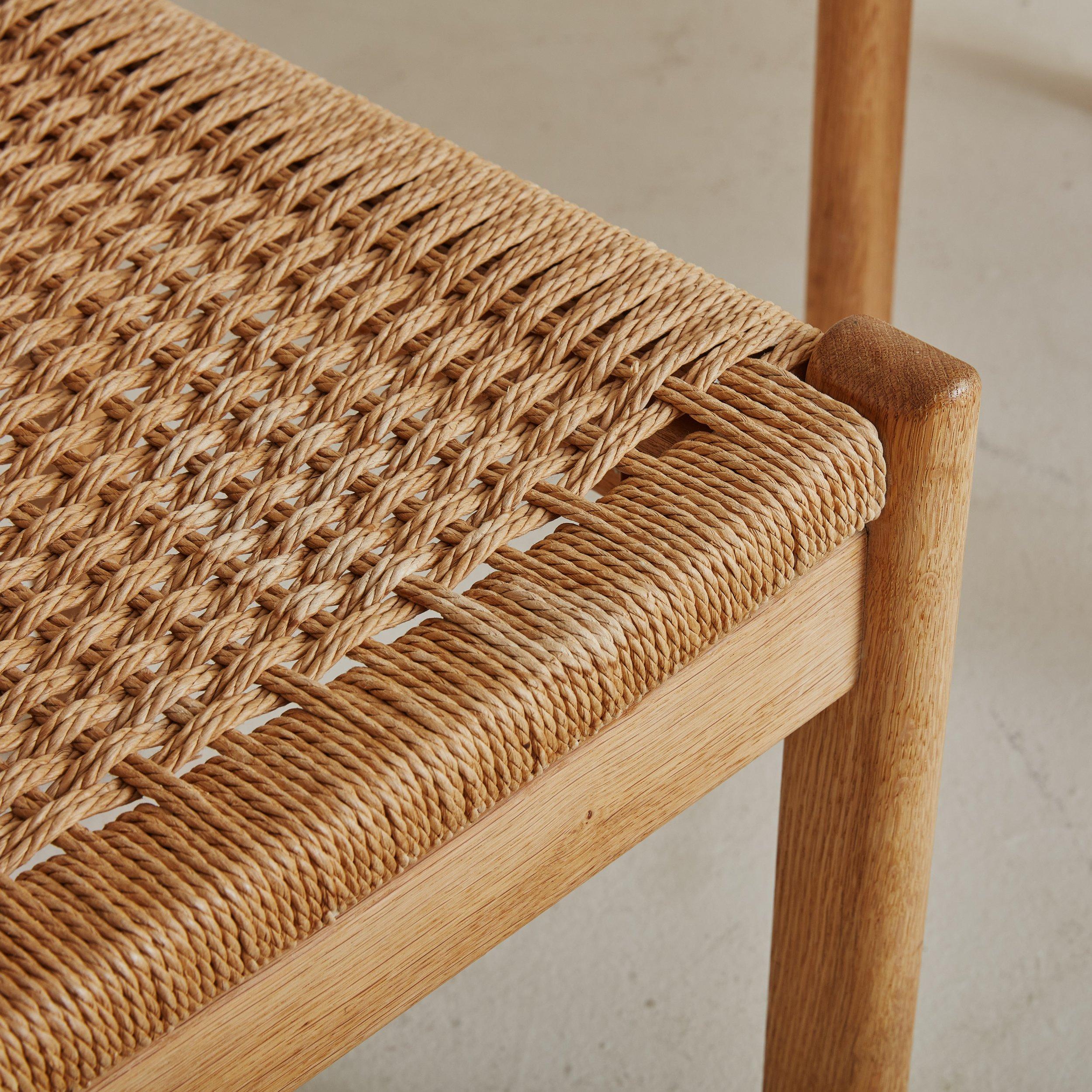 Legno Sedia da pranzo in legno e corda di carta intrecciata di Kurt Østervig, Danimarca 1960s in vendita