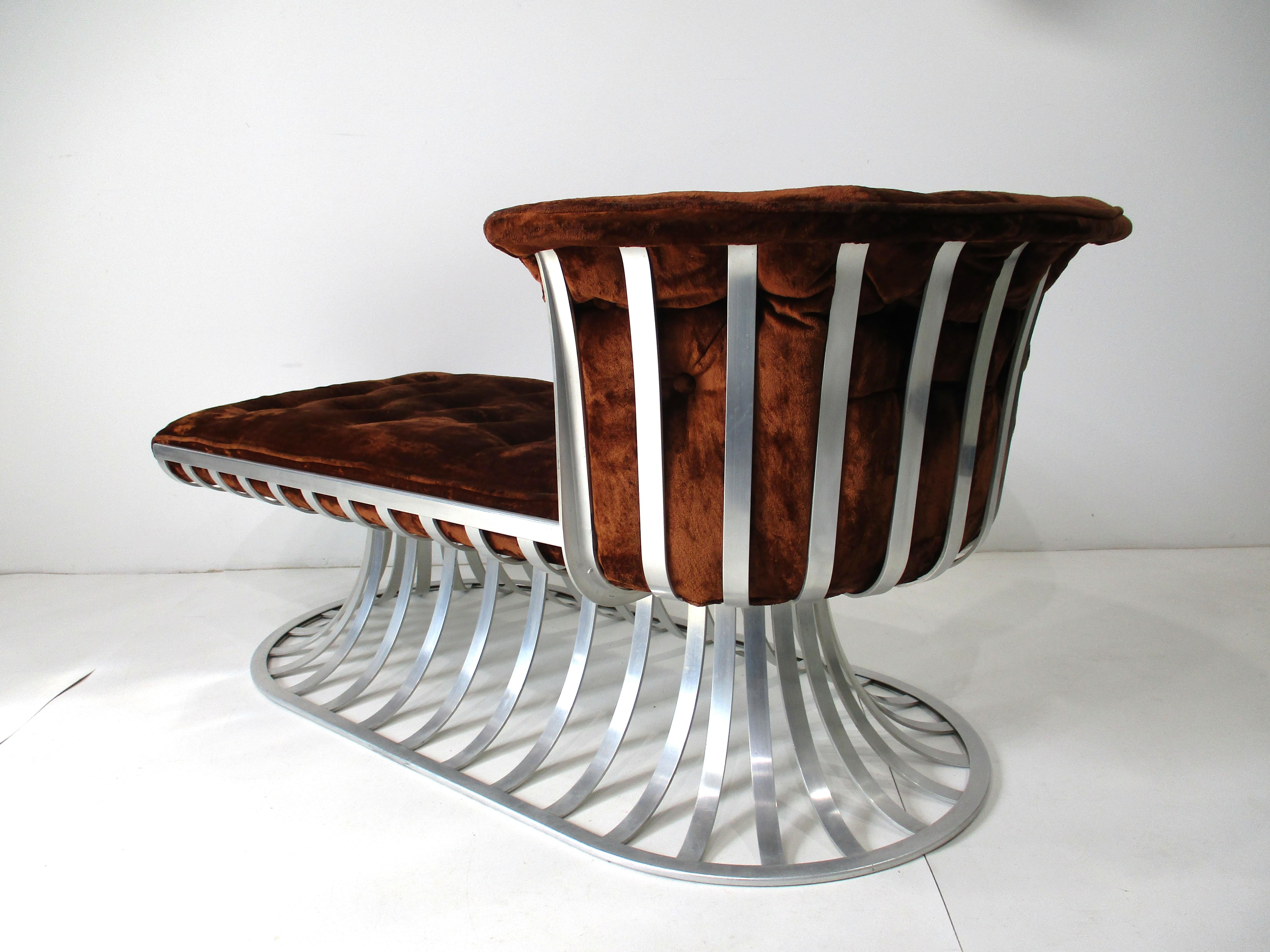 Woodard Aluminum Framed Chaise Lounge Chair by Herbert Saiger In Good Condition For Sale In Cincinnati, OH