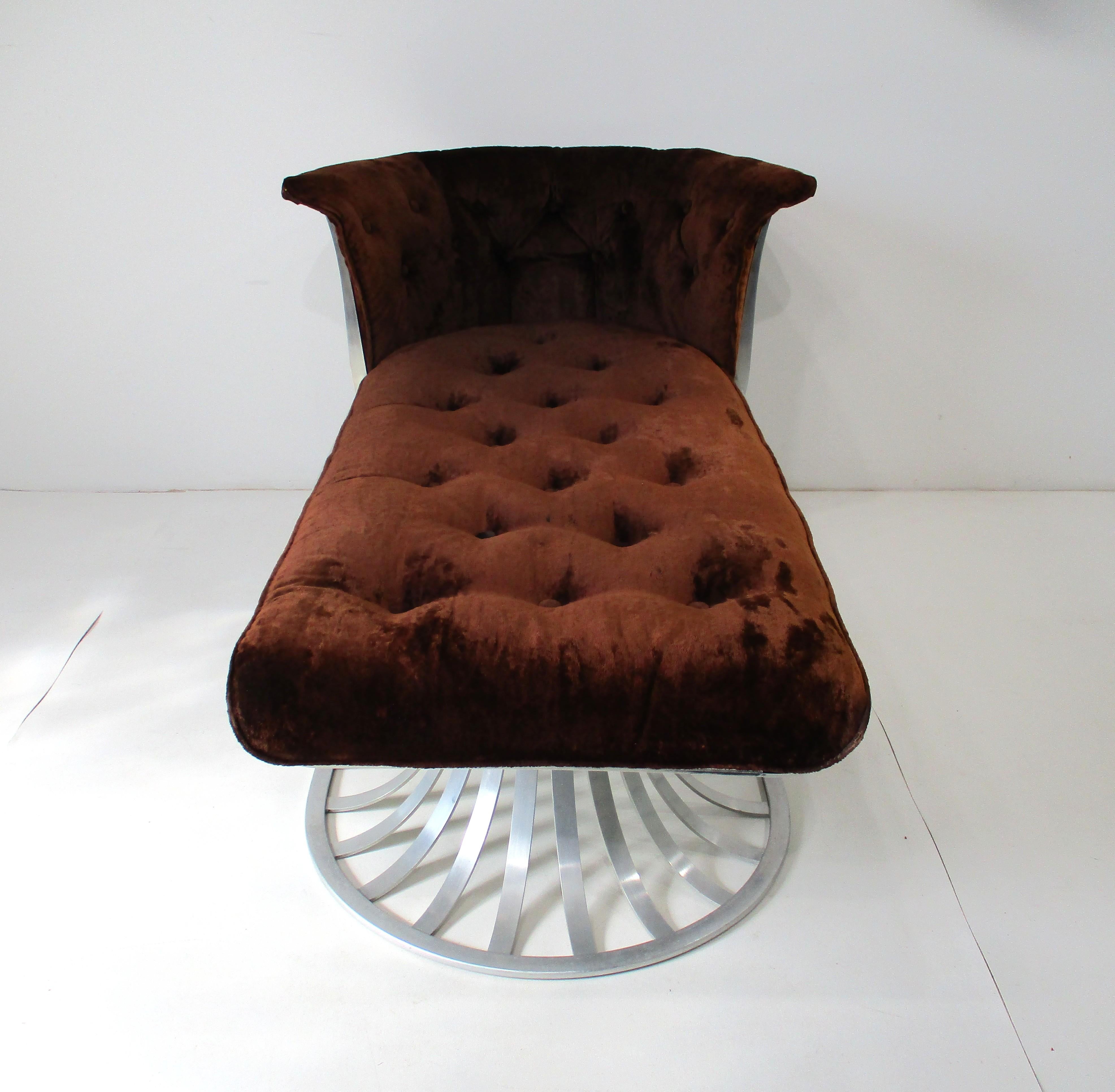 20th Century Woodard Aluminum Framed Chaise Lounge Chair by Herbert Saiger For Sale