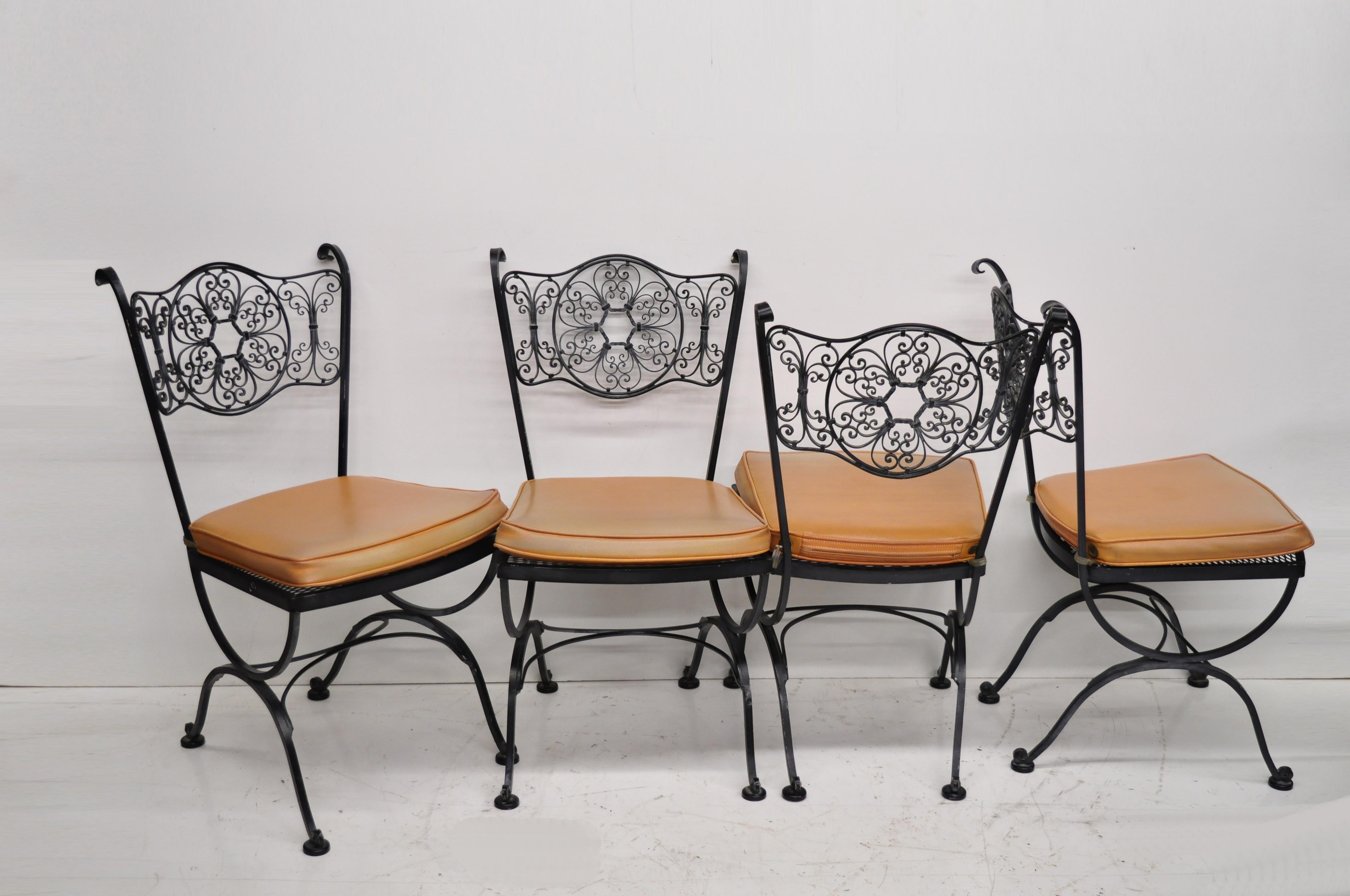 Woodard Andalusier Schmiedeeisen Patio Esszimmer Set Runder Tisch 4 Stühle (Art nouveau)