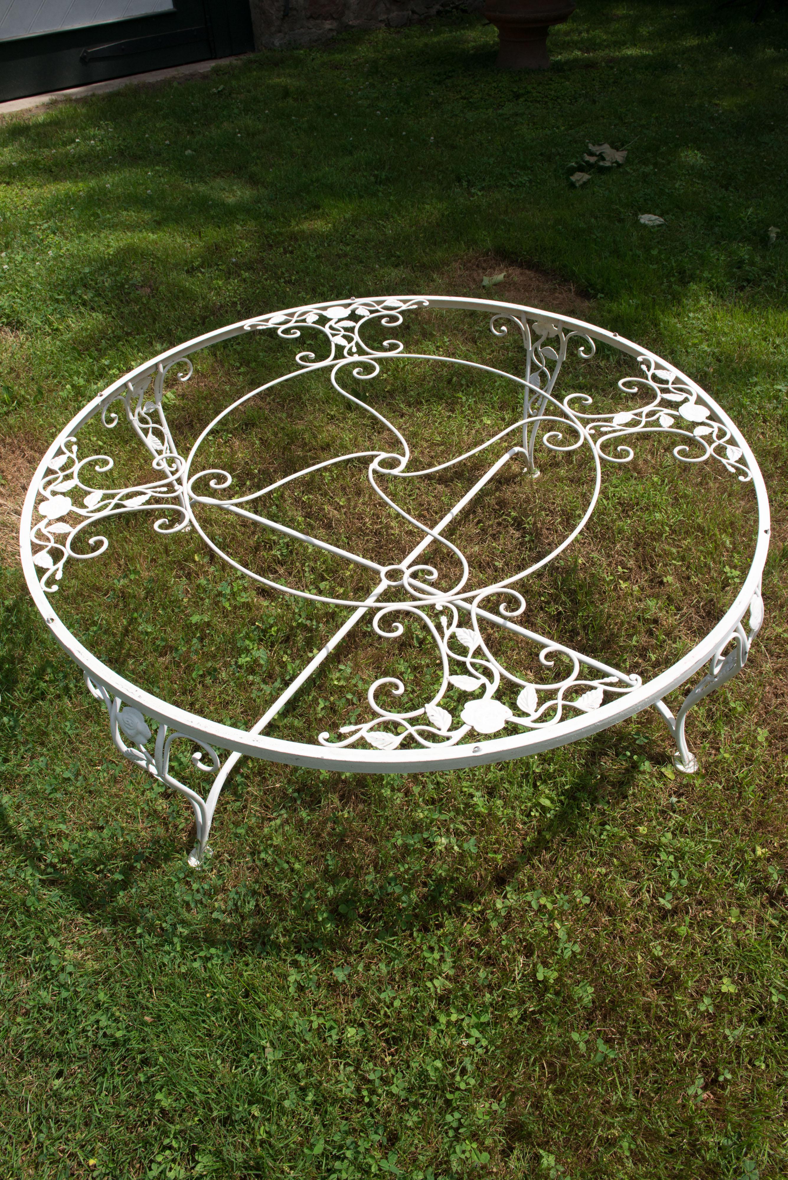 American Classical Woodard Chantilly Rose Wrought Iron Coffee Table For Sale