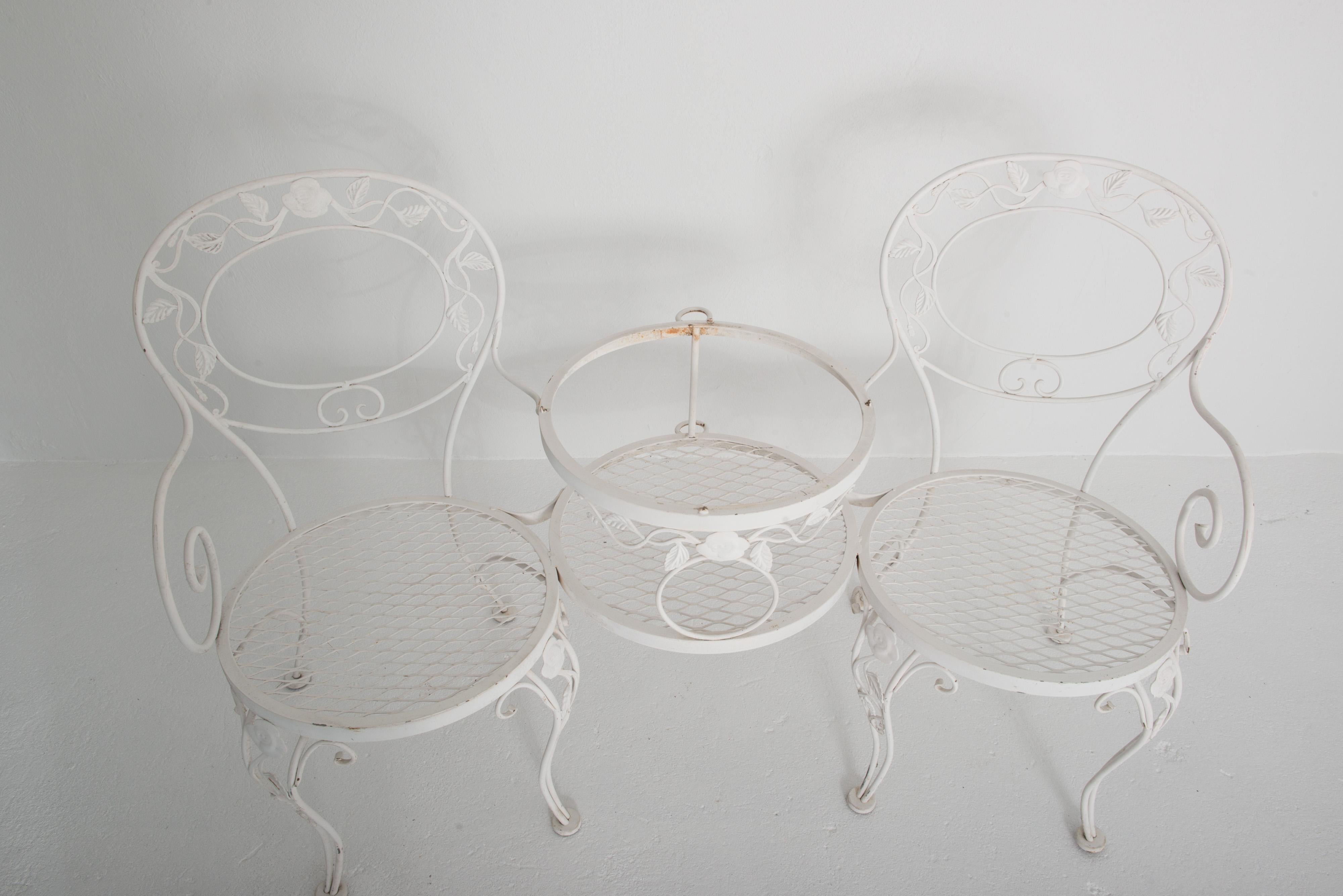 Woodard Chantilly Rose Hierro Forjado Tete a Tete, Pareja Sillones Estadounidense en venta