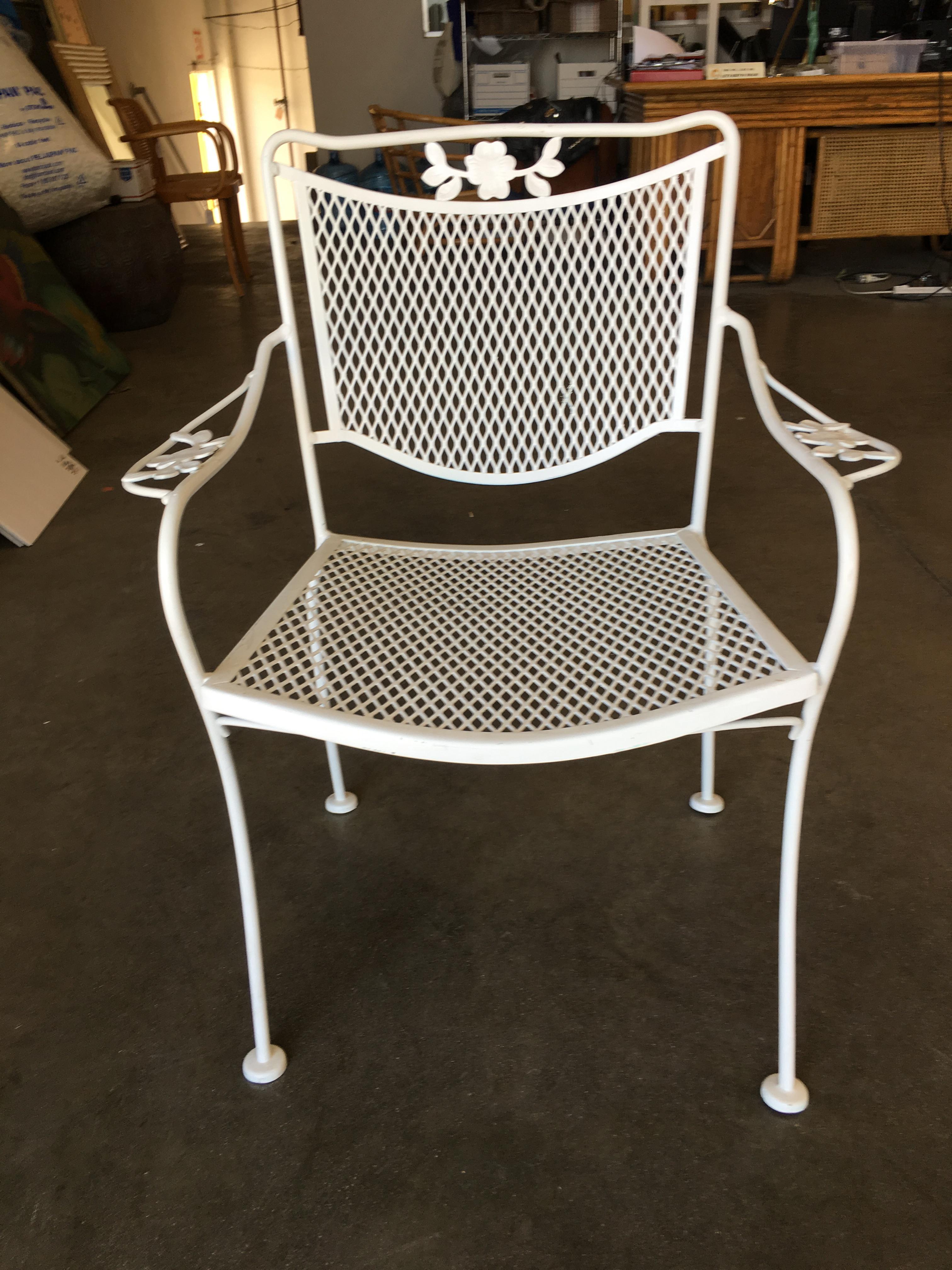 Steel Woodard Company Mesh Outdoor/Patio Chair with Leaf Pattern Arms, Set of Four