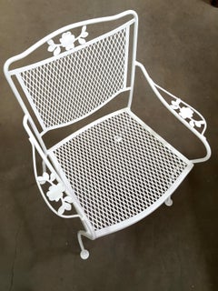 Woodard Outdoor/Patio Mesh Armchair with Scrolling Floral Pattern