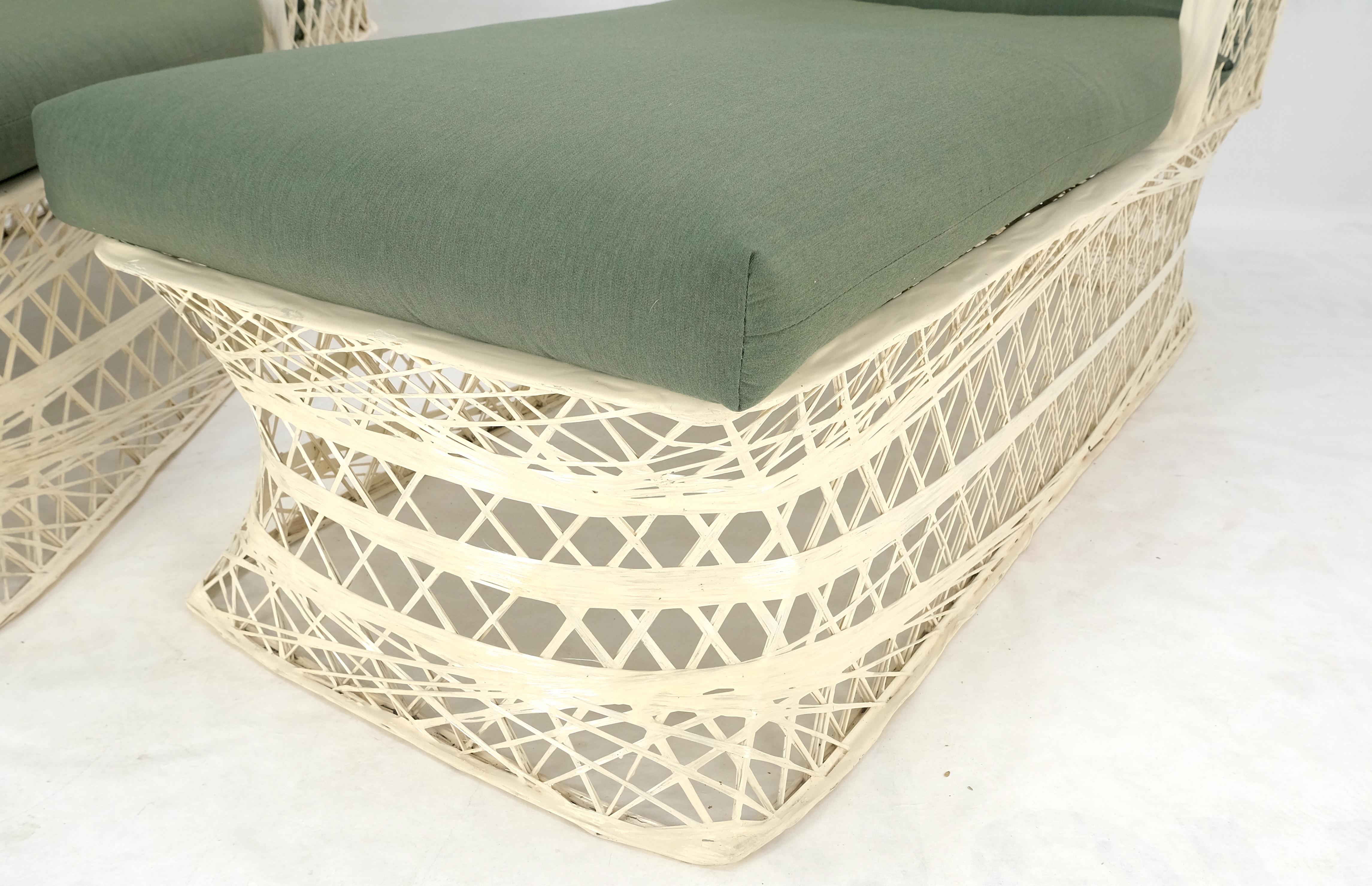 Woodard Coppia di sedie a sdraio da esterno in fibra di vetro filata del Mid Century Modern 3