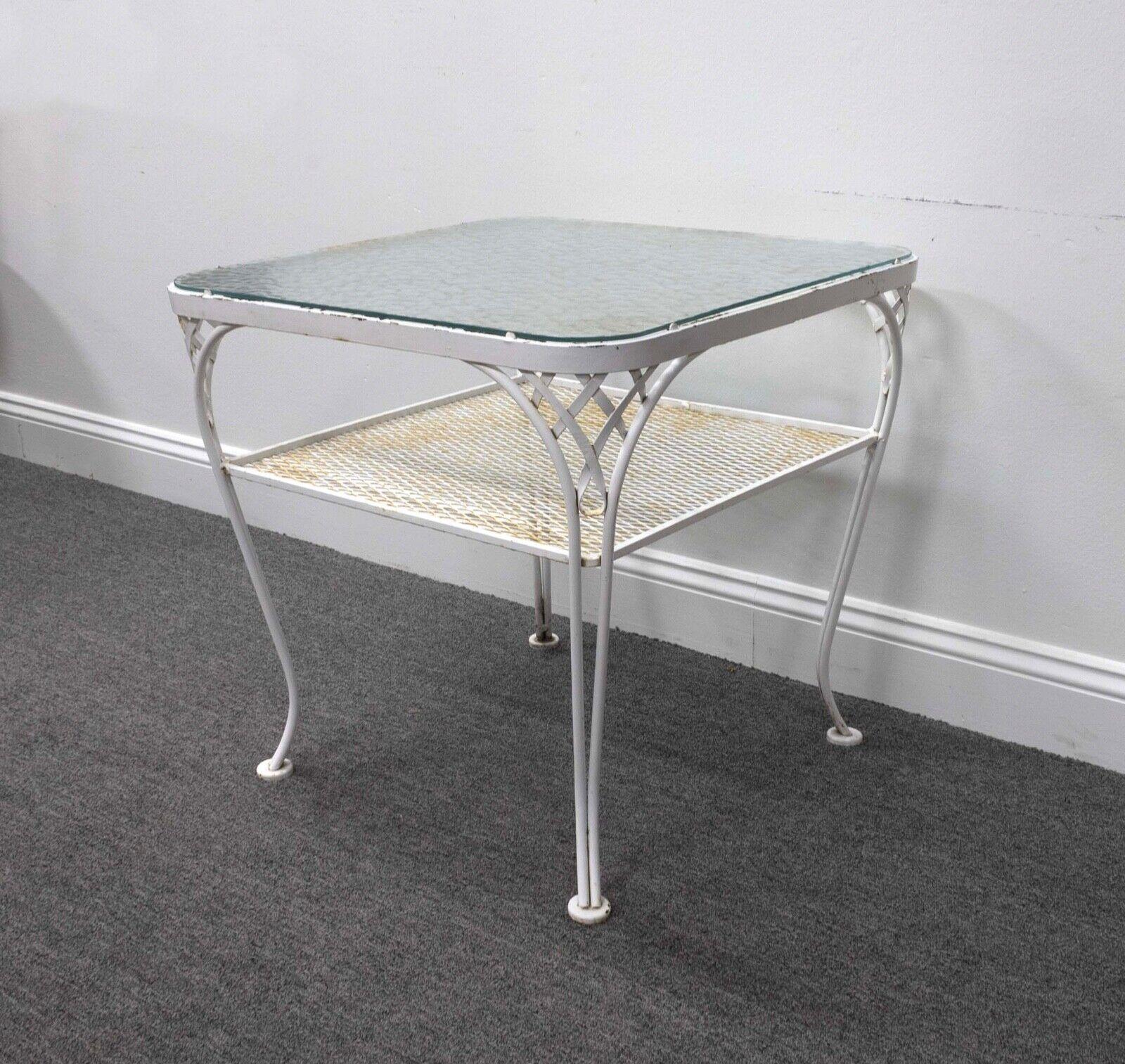 Woodard Pair of Two Tier White Wrought Iron Patio Tables Mid Century Modern In Good Condition In Keego Harbor, MI