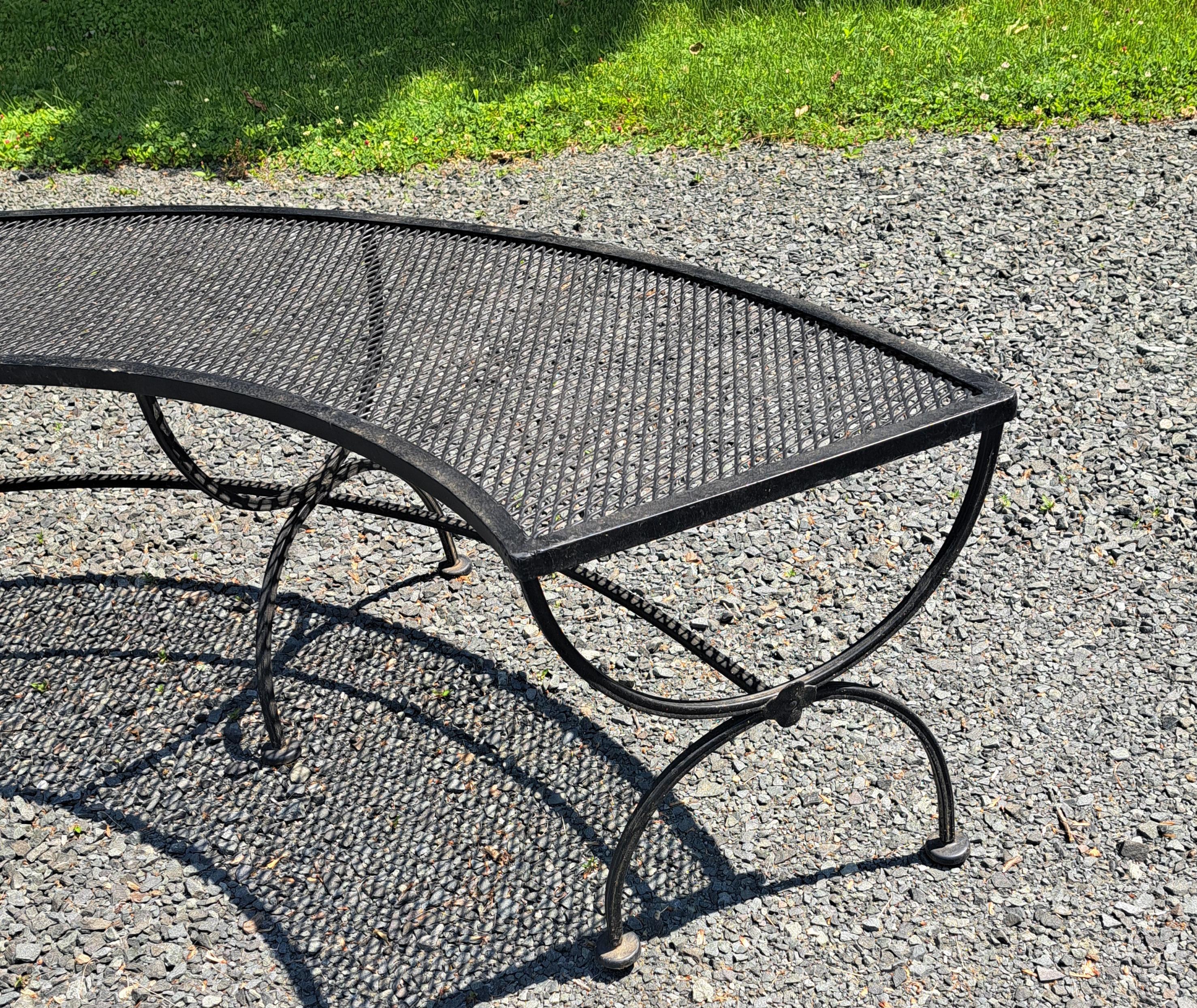 Mid-Century Modern Woodard Patio Dining Set Round Table and 3 Benches For Sale