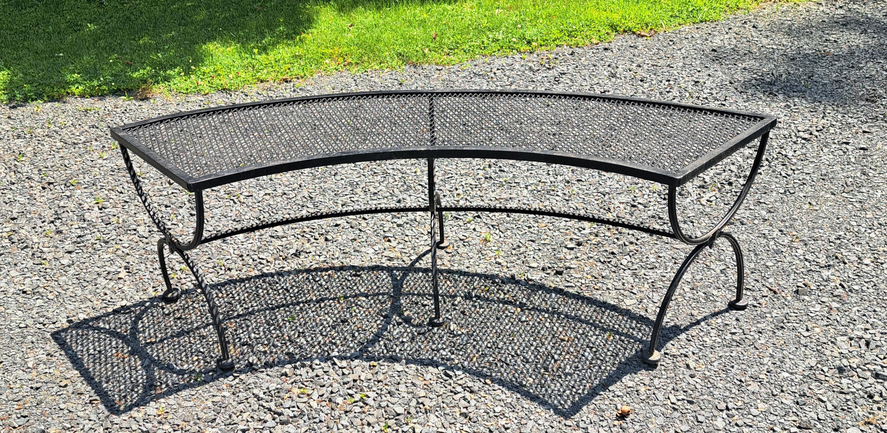 Woodard Patio Dining Set Round Table and 3 Benches In Good Condition For Sale In Newtown, CT