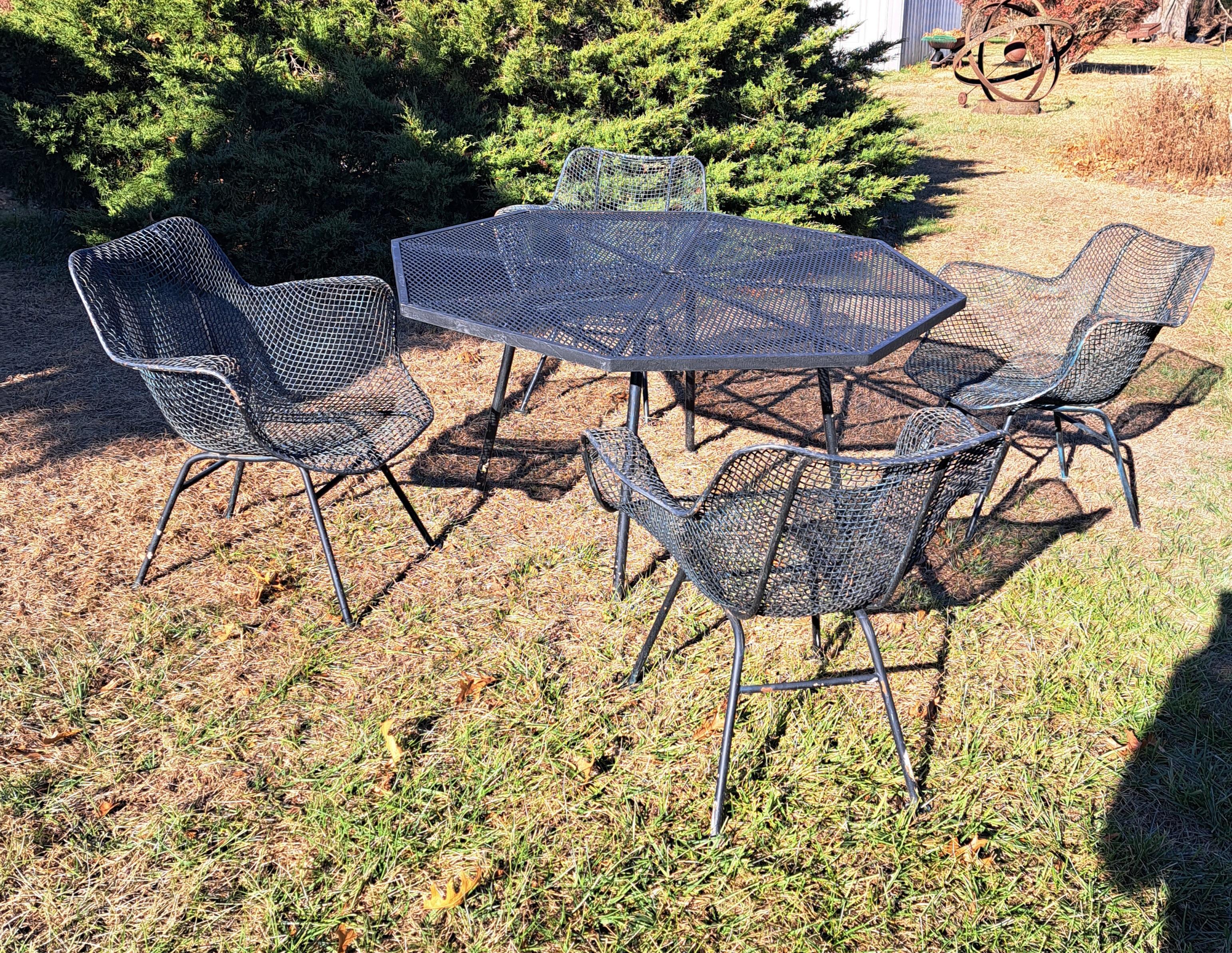 Mid-Century Modern Woodard Sculptura Dining Set Table and 4 Chairs For Sale