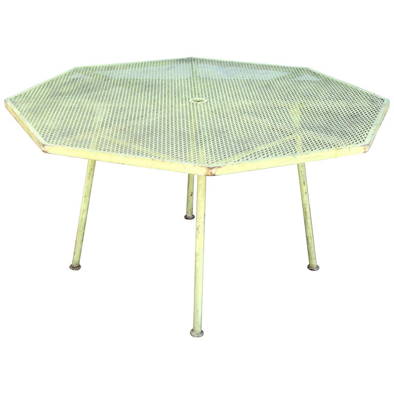 Woodard Sculptura Octagon Dining Table For Sale at 1stdibs