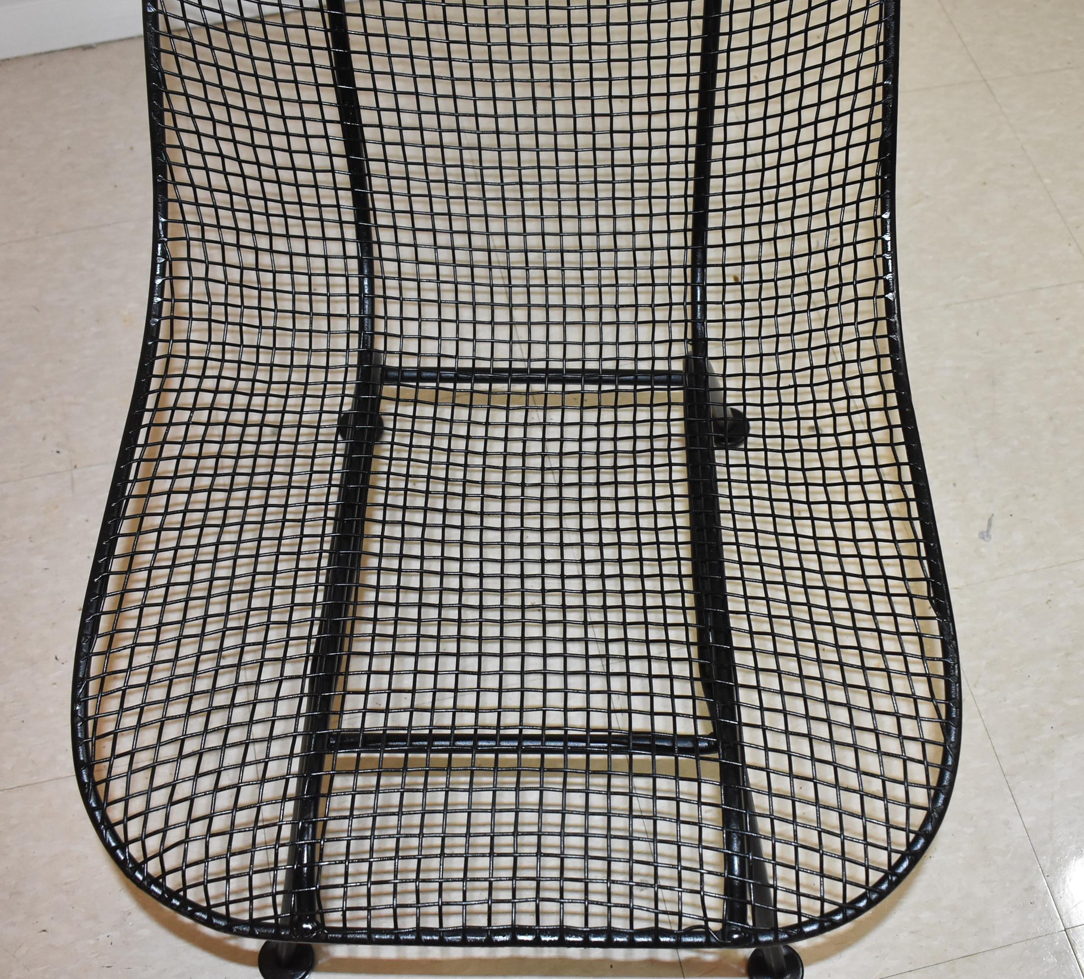 Woodard Sculptura Patio Set with Table and Four Chairs In Good Condition In Toledo, OH