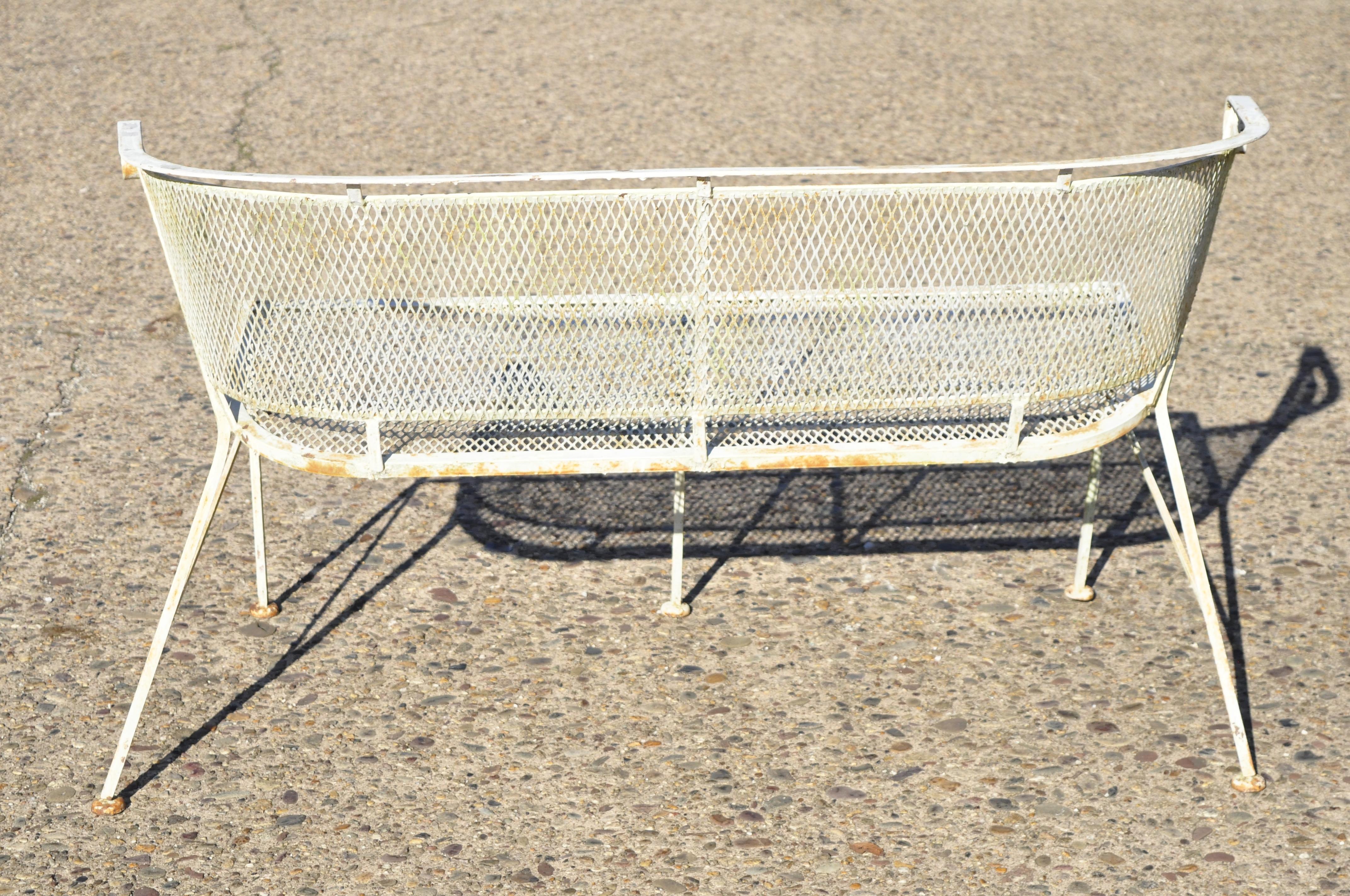 Woodard Vintage Midcentury Wrought Iron Barrel Back Garden Patio Bench Loveseat In Good Condition In Philadelphia, PA