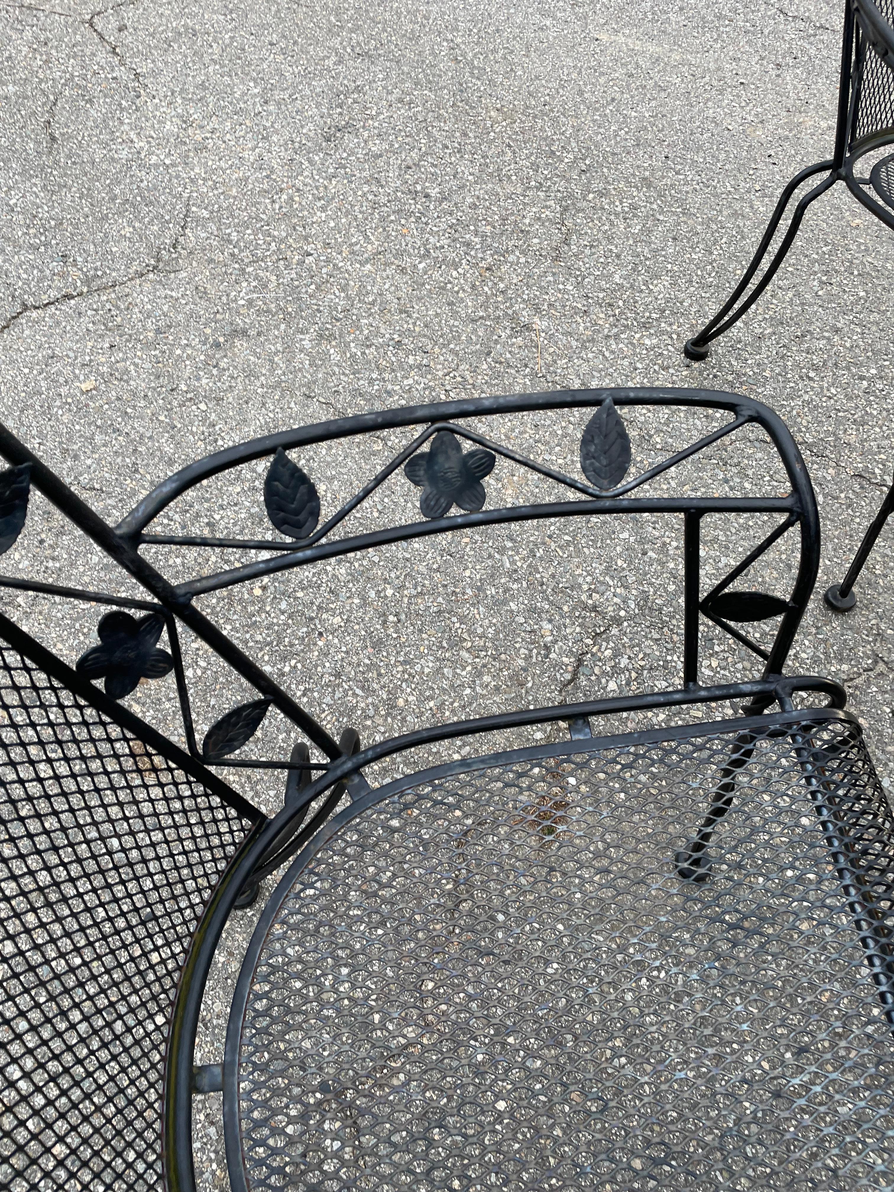 Woodard Wrought Iron Dining Set In Good Condition For Sale In Cumberland, RI