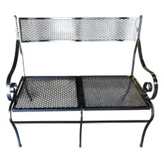 Woodard Banc Loveseat en maille en fer forgé, accoudoirs à enroulement