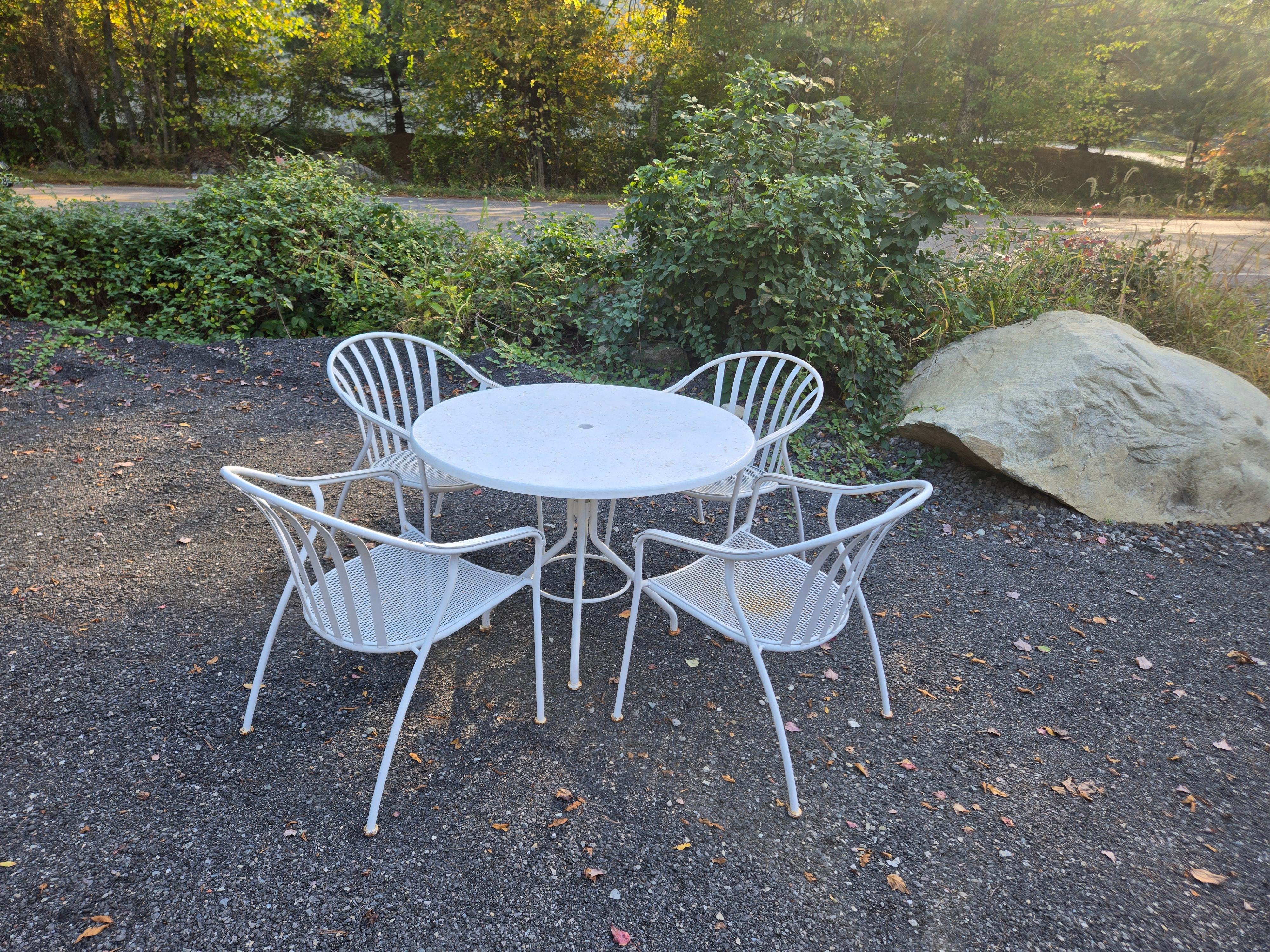 Woodard Wrought Iron Outdoor Valencia Patio Chairs Alfresco Dining For Sale 3