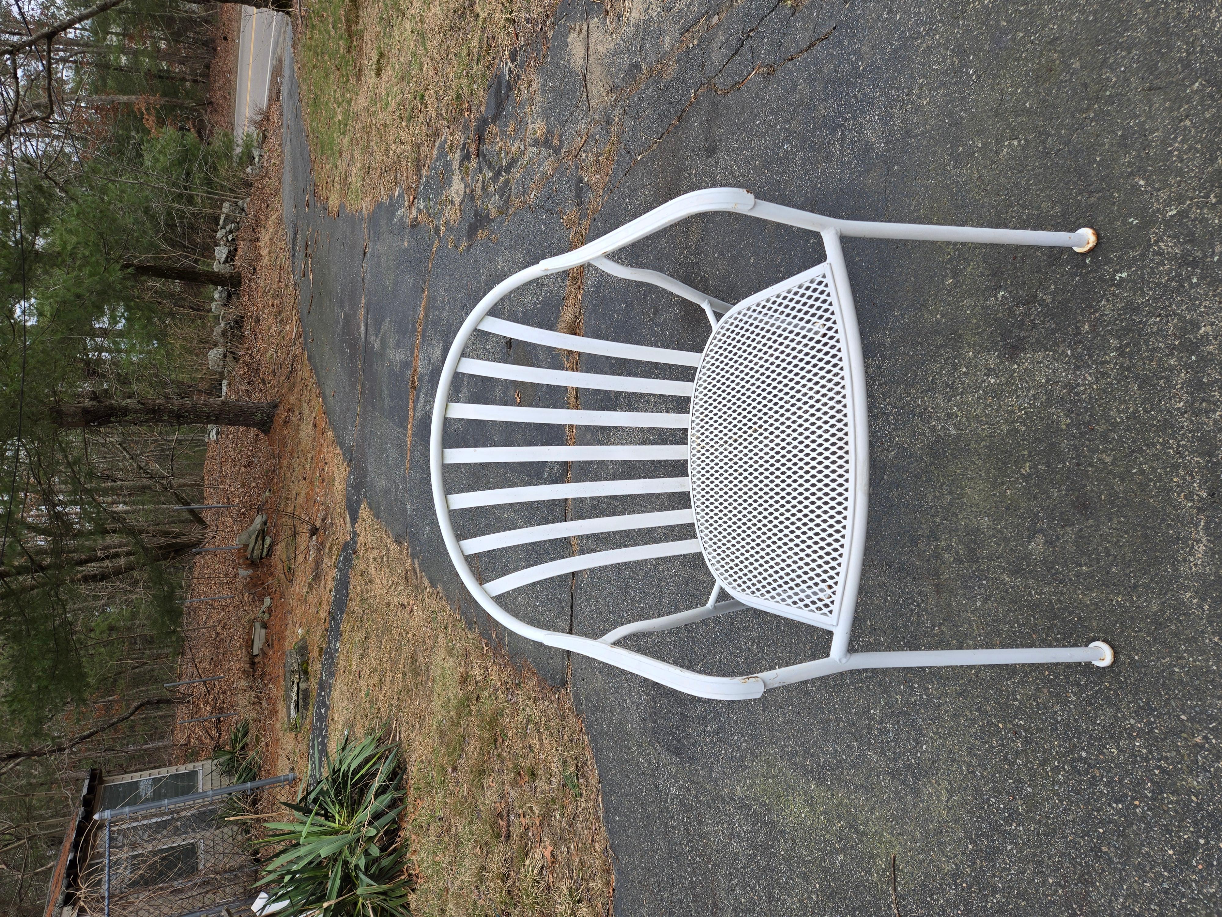 Woodard Wrought Iron Patio Chairs 18 In Good Condition For Sale In Cumberland, RI