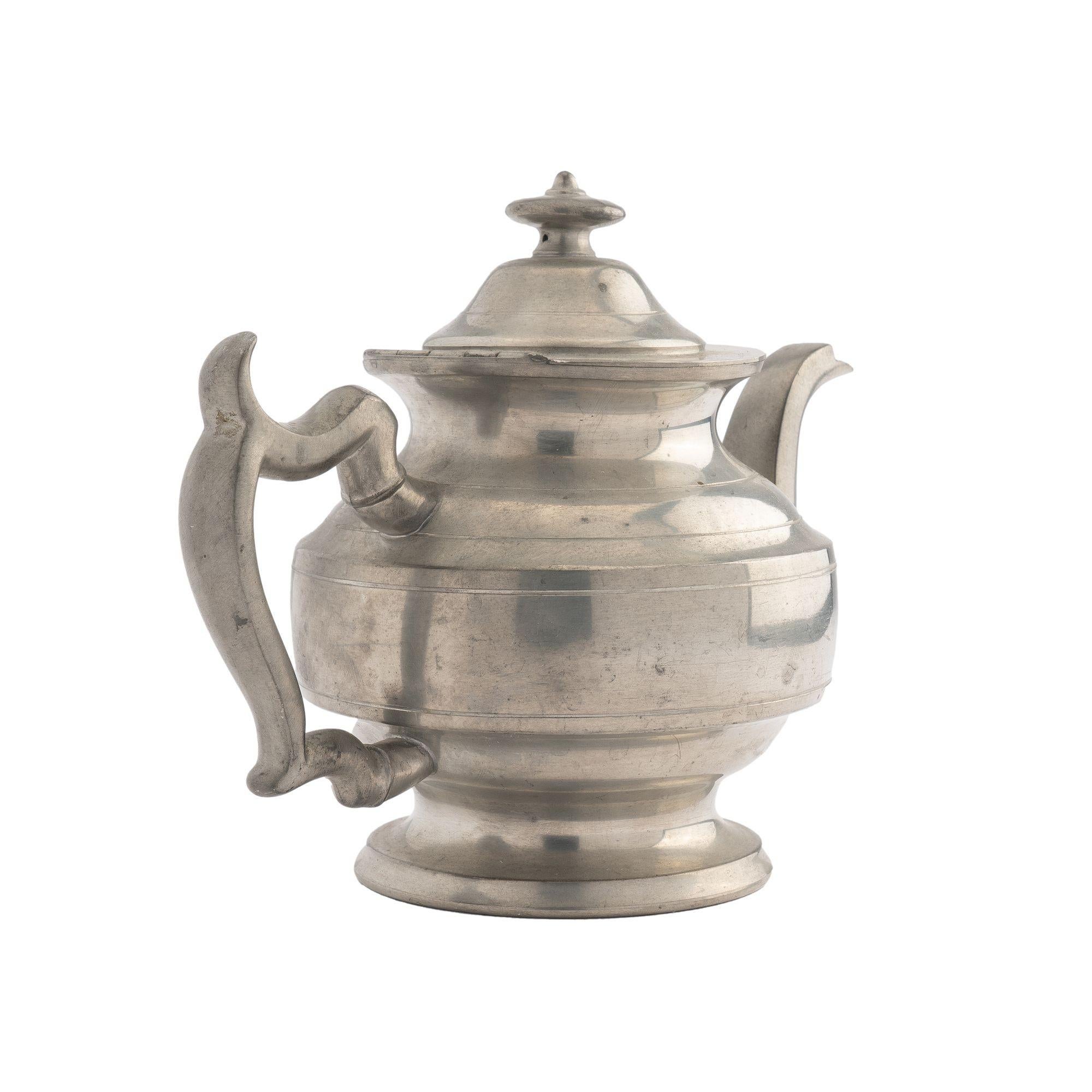 Woodbury Pewter Academic Revival Pewter Holloware Teapot, 1952 For Sale 1