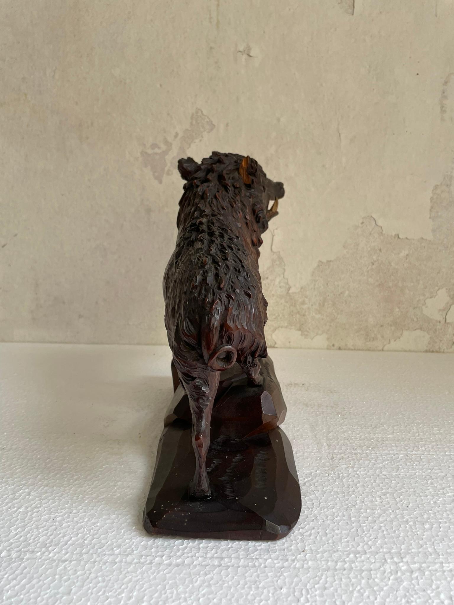 Woodcarved Wild Boar, Italy 1930 ca In Good Condition For Sale In Sacile, PN