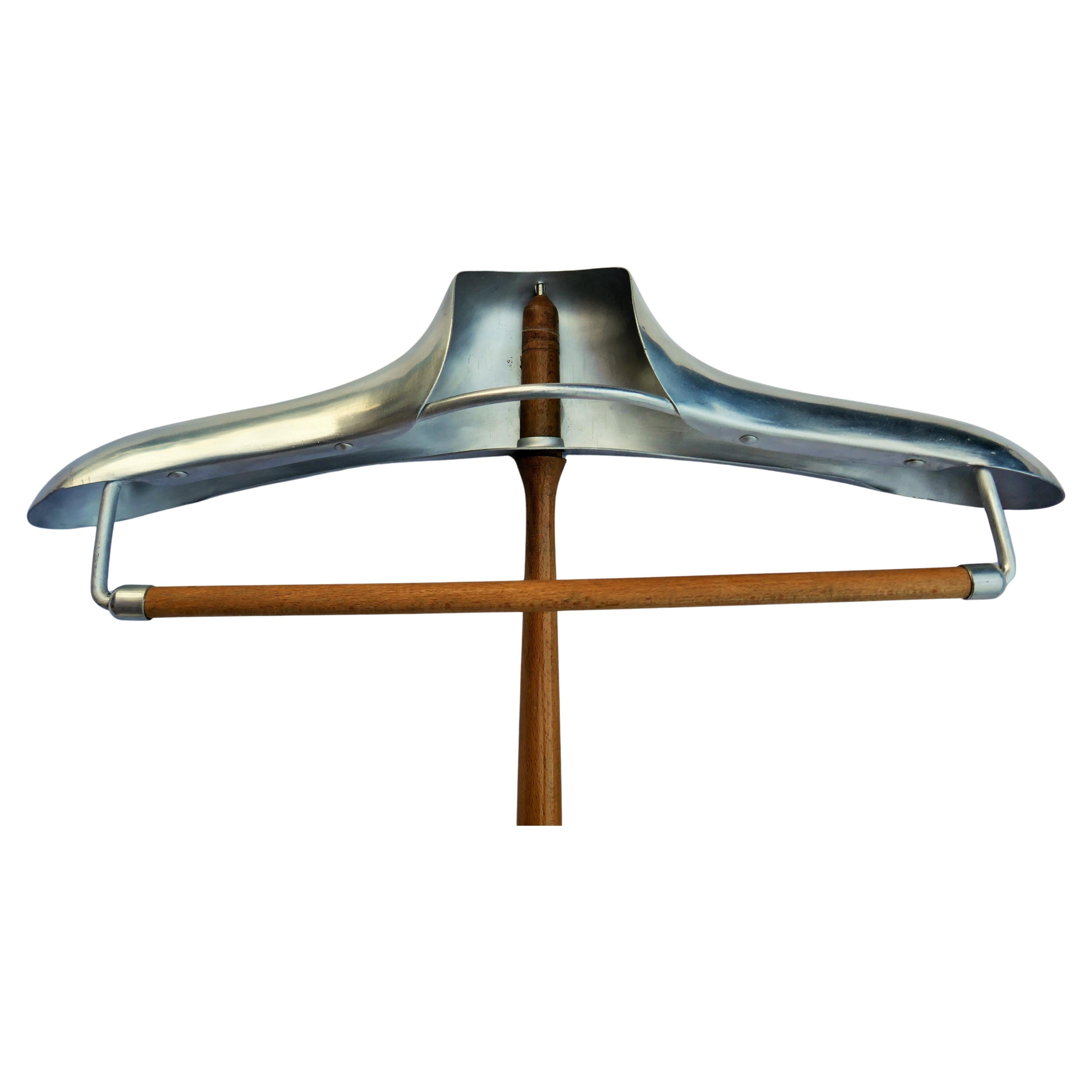 Wooden and aluminum coat hanger possible Reguitti in vendita 1