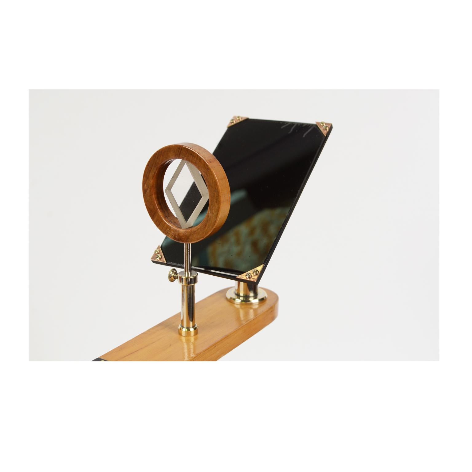 Polarimètre en bois et laiton de la fin du XIXe siècle Instrument de physique ancien en vente 6
