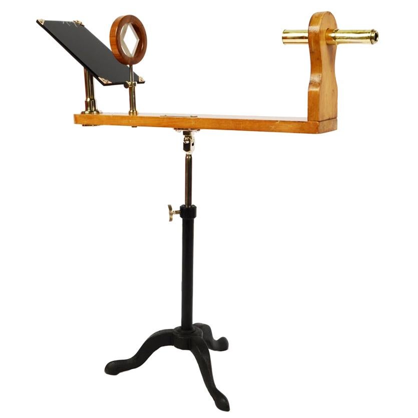Polarimètre en bois et laiton de la fin du XIXe siècle Instrument de physique ancien