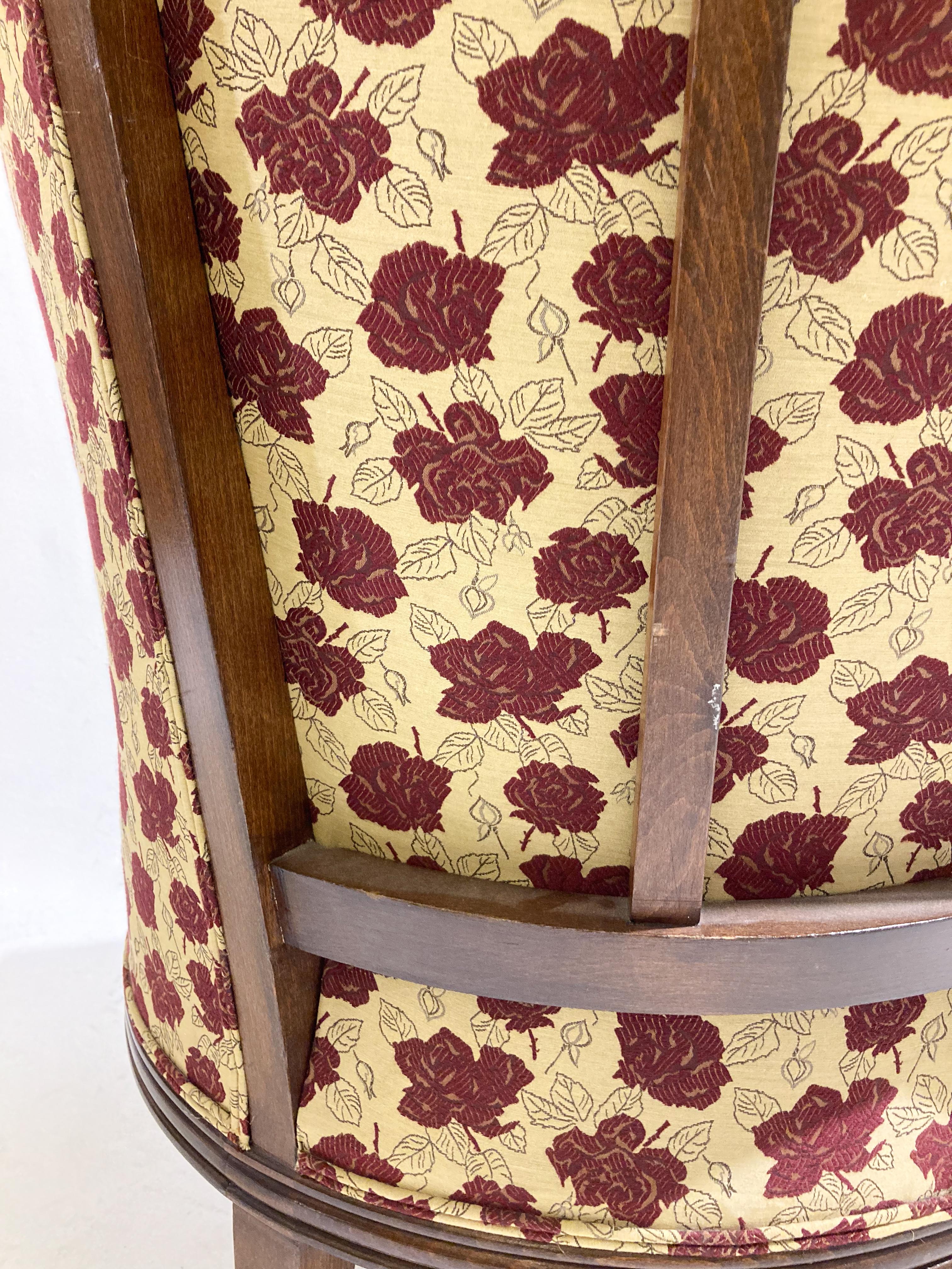 Art Deco Sessel aus Holz und Stoff - Neue Polsterung im Angebot 10