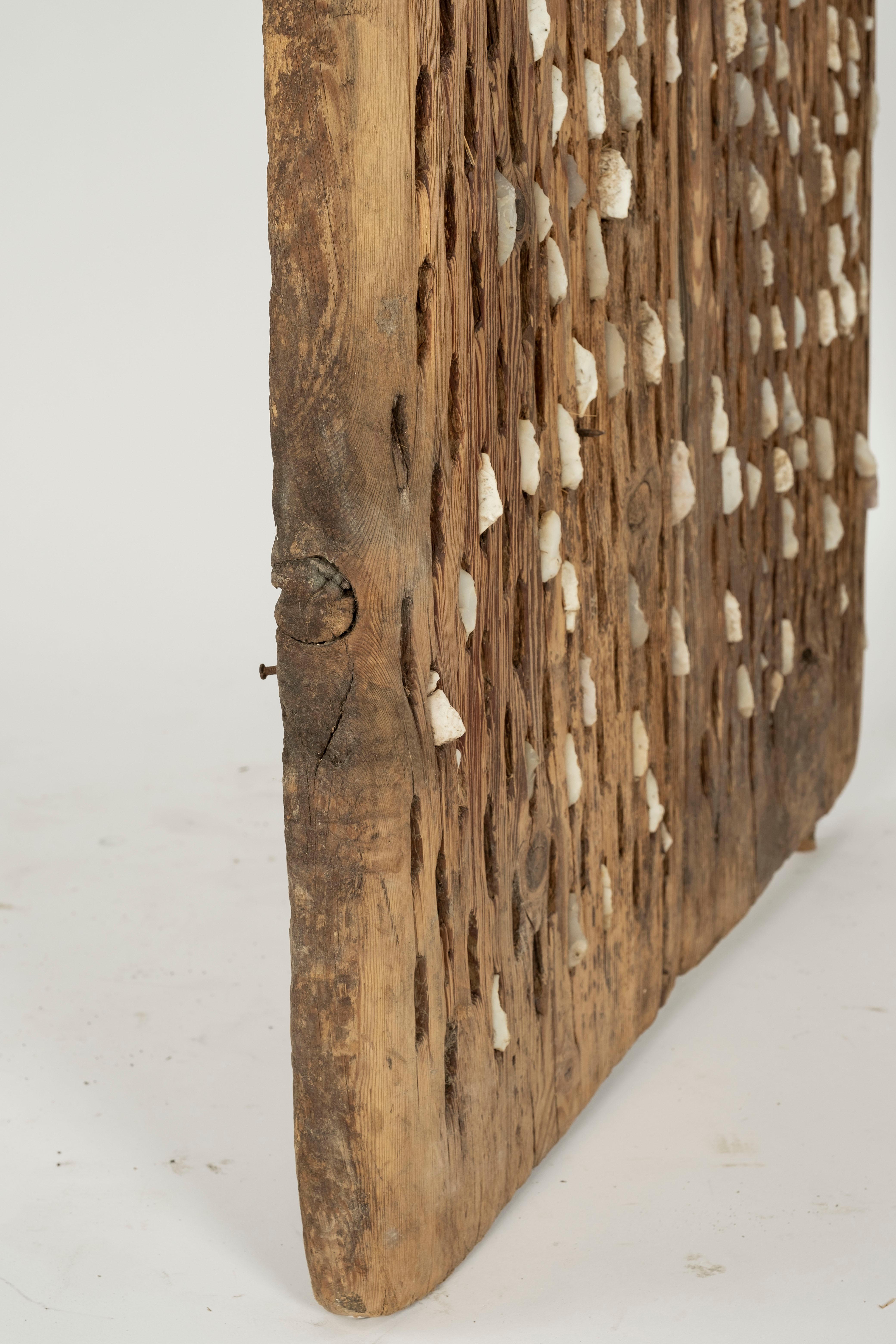 Pierre Batteuse en bois et en pierre de silex en vente