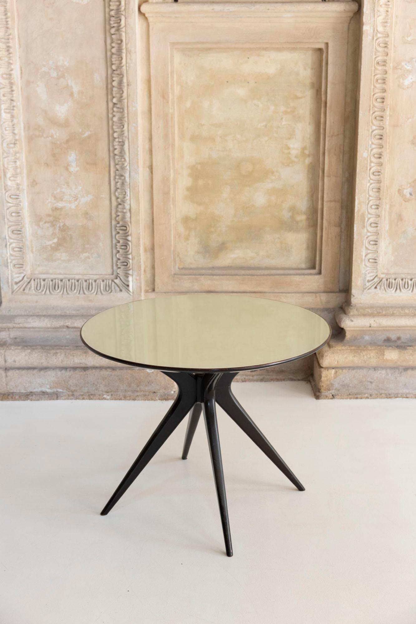 Mid-Century Modern Table basse en bois et verre attribuée à Ico Parisi, Italie 1950 en vente