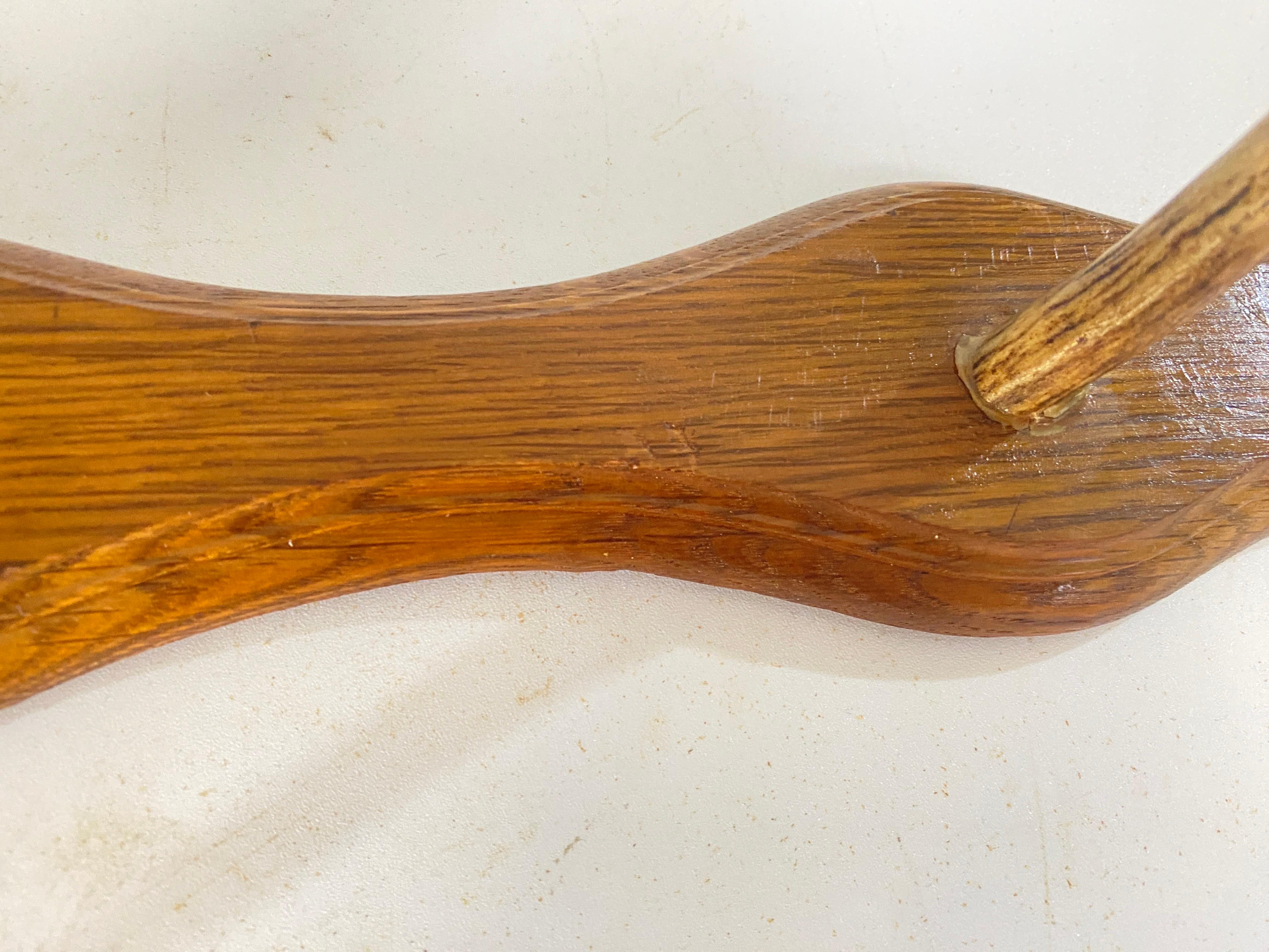 Kleiderständer aus Holz und Horn, 4 Haken, Brown und weiß, Frankreich 1960 (Mitte des 20. Jahrhunderts) im Angebot