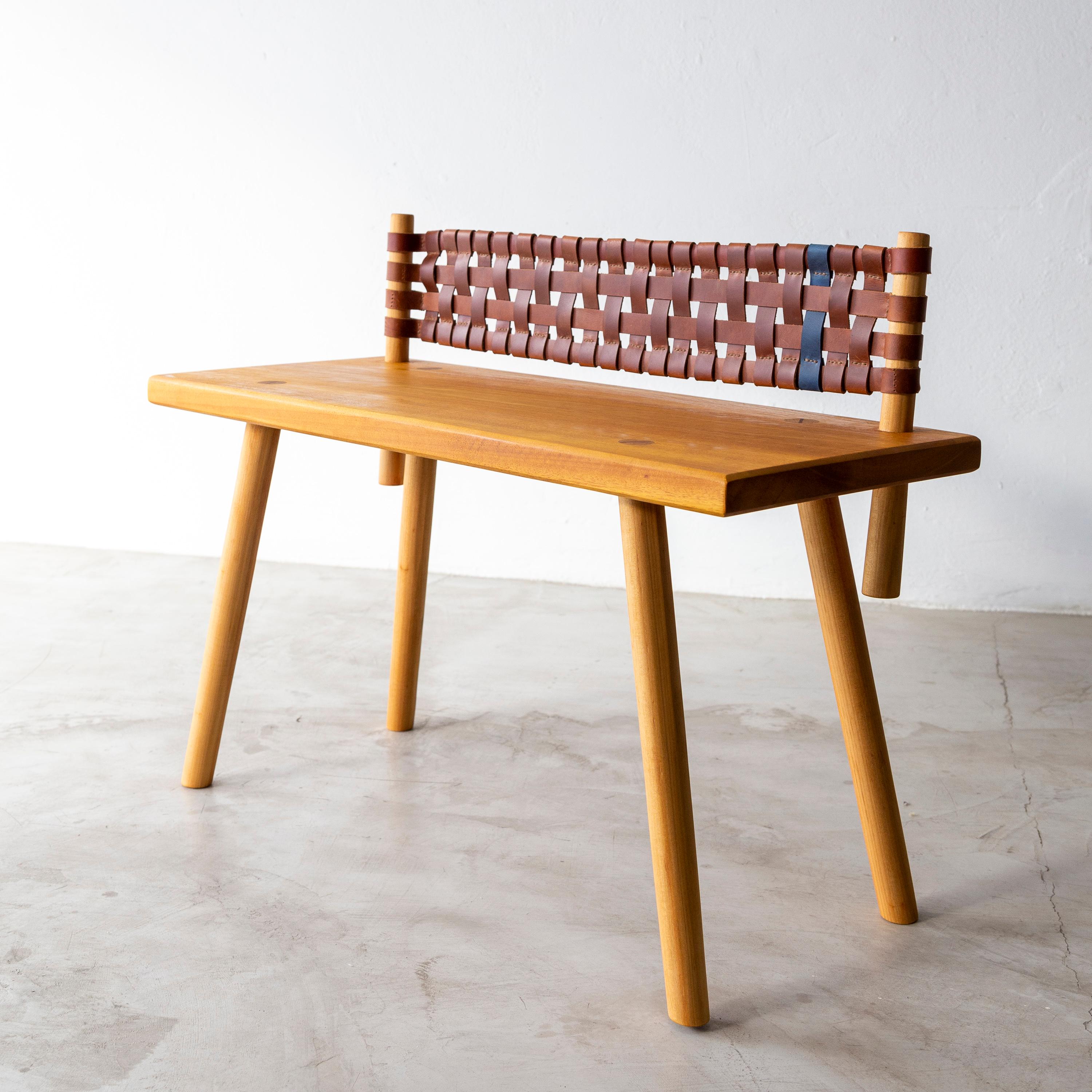Contemporary Wooden and natural leather Bench ' Horizonte' - Brazilian design by André Bianco For Sale