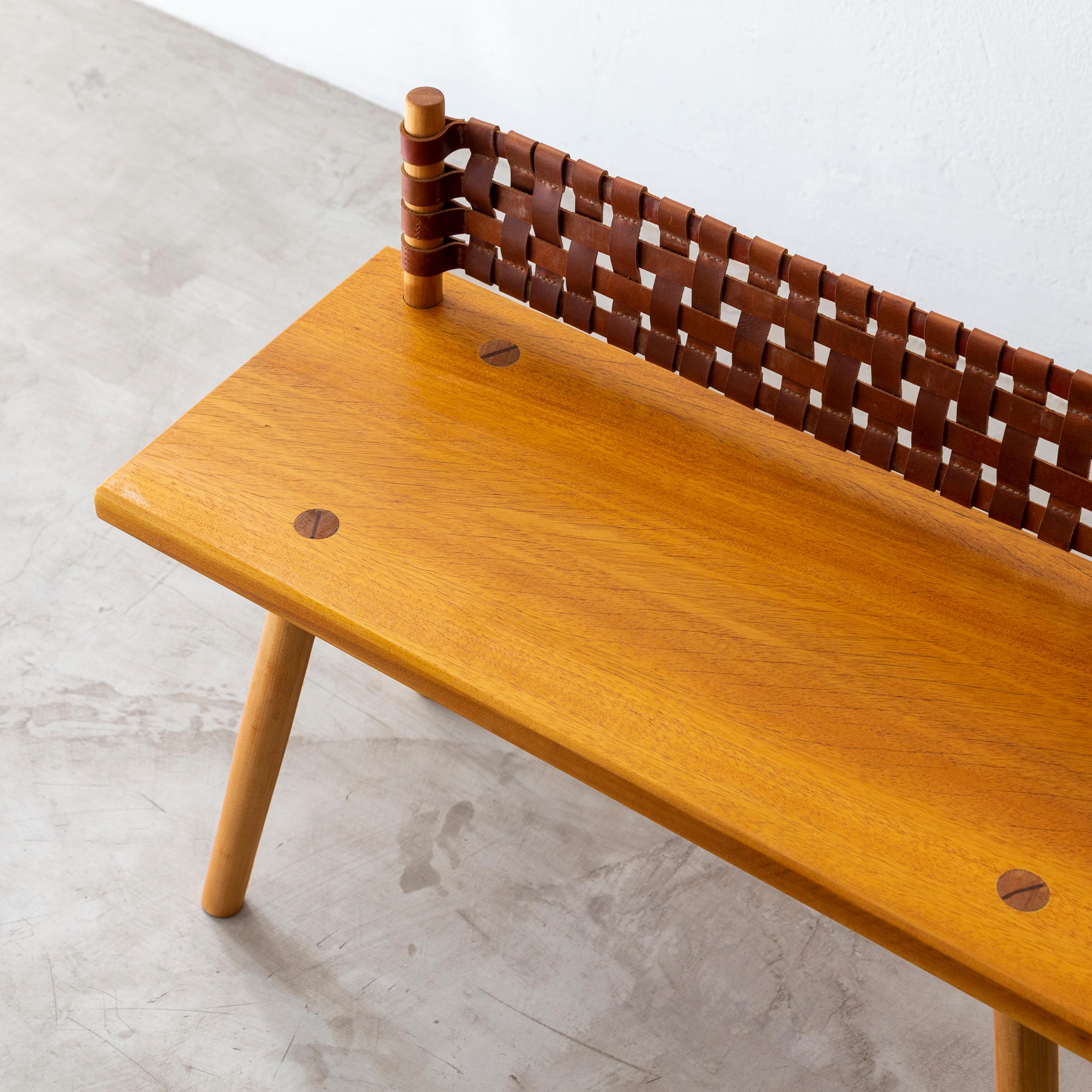 Leather Wooden and natural leather Bench ' Horizonte' - Brazilian design by André Bianco For Sale