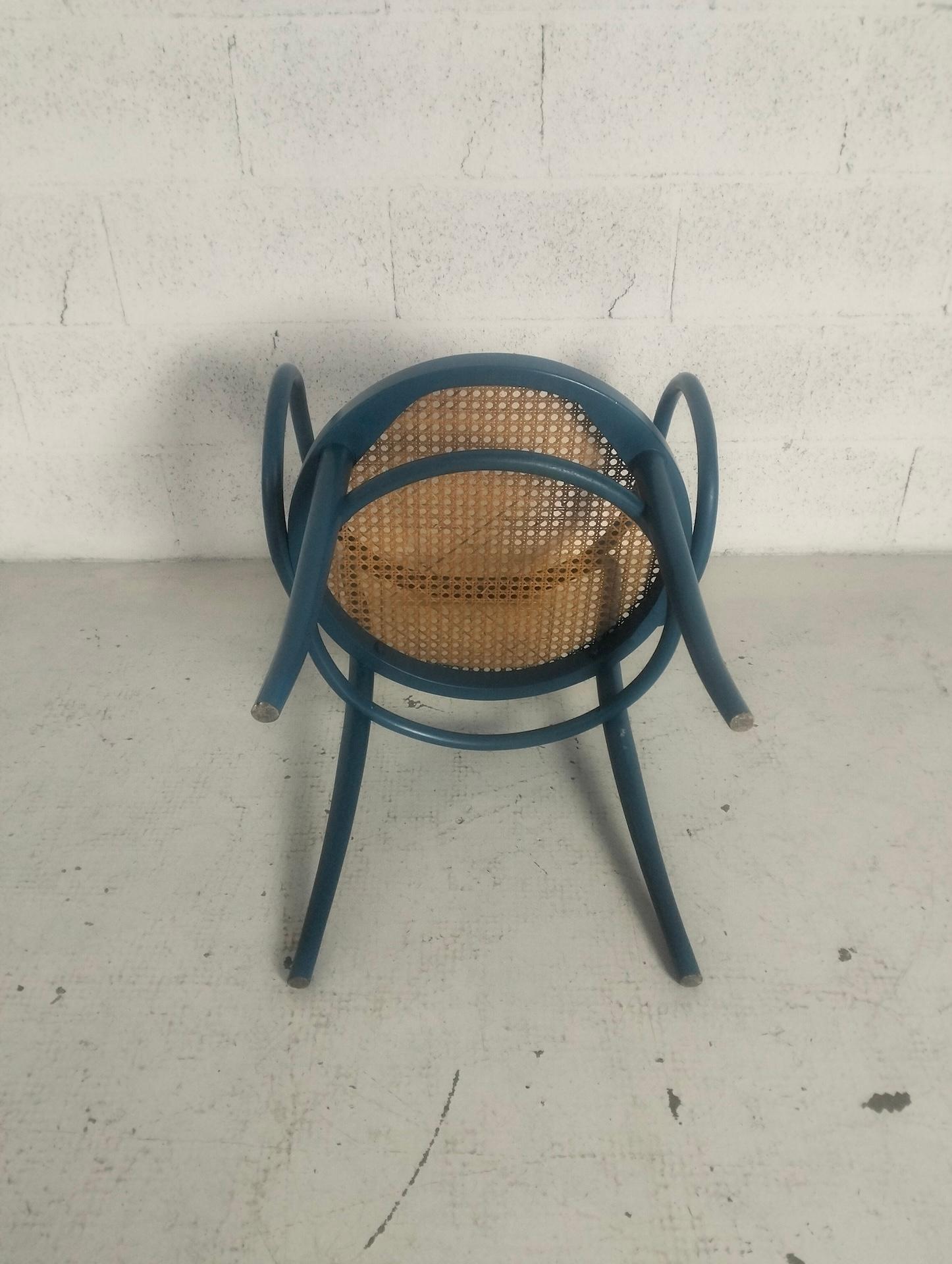 Wooden and Vienna straw Original Thonet chair in blue color 60s 3