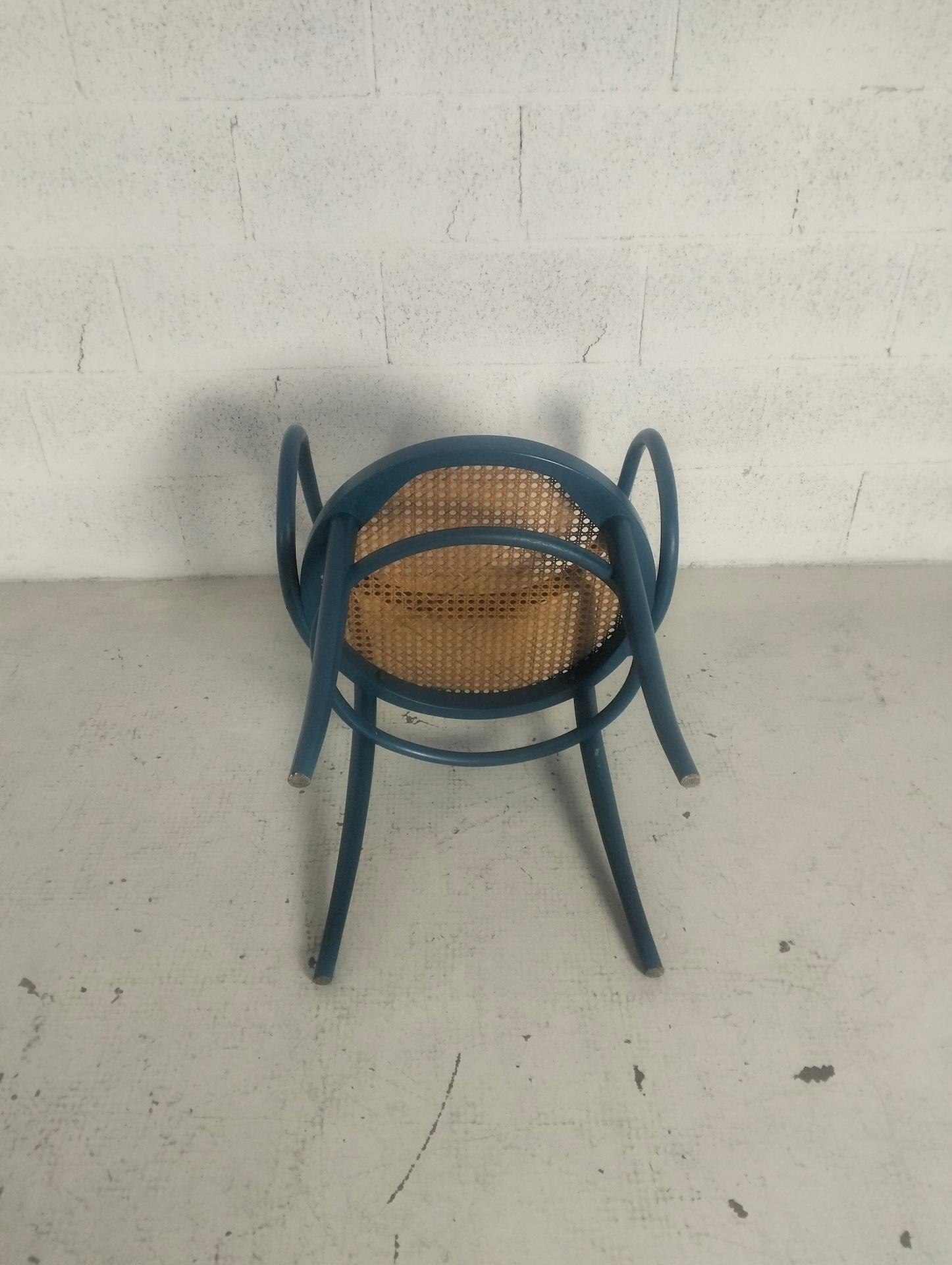 Wooden and Vienna straw Original Thonet chair in blue color 60s 4