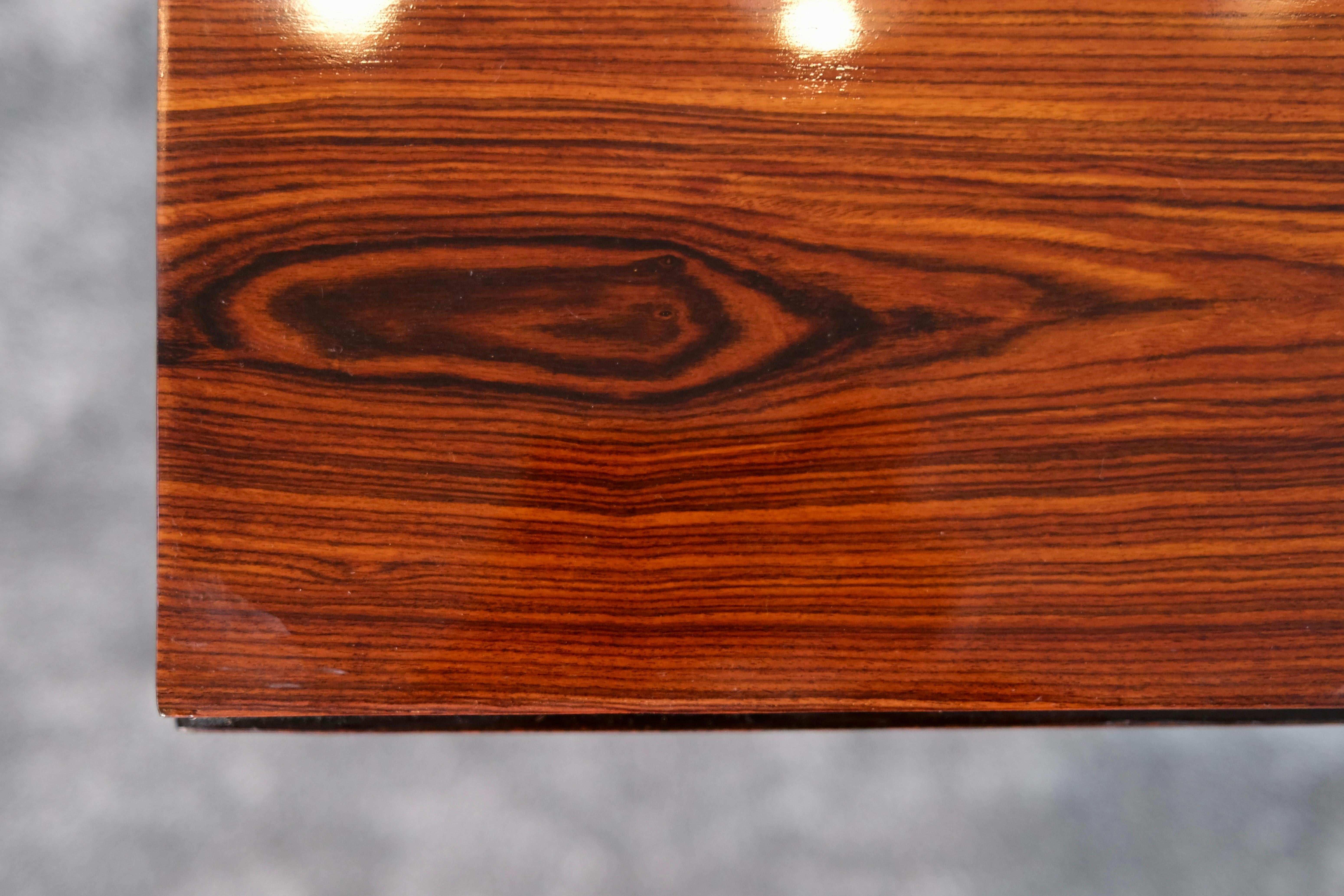 Mesa Consola Art Decó de Madera con Patas Cromadas y Acabado Shellac, Francia Años 30 mediados del siglo XX en venta