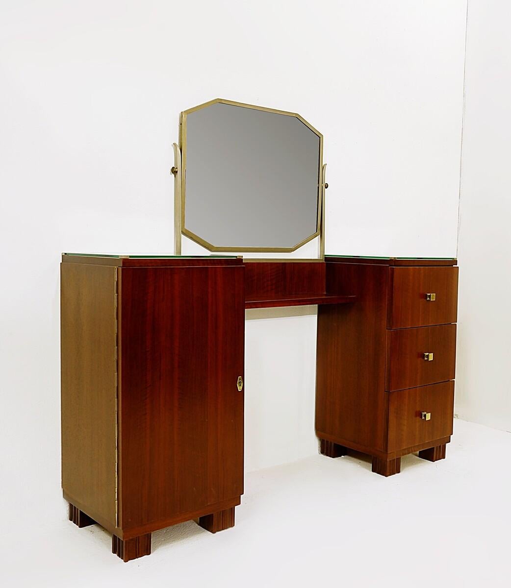 Wooden Art Deco dressing table.
 