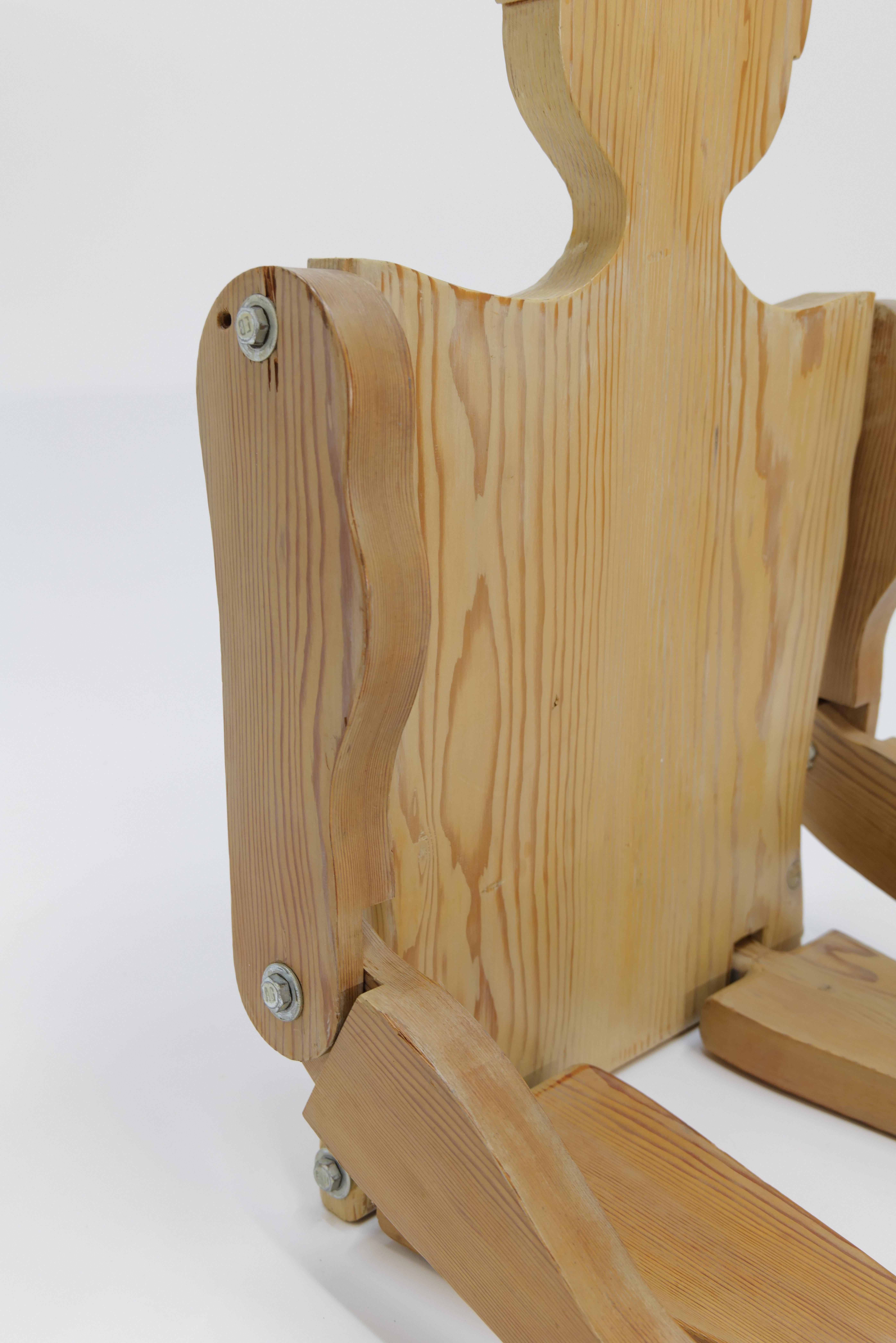 Mannequin d'art populaire articulé en bois en vente 4