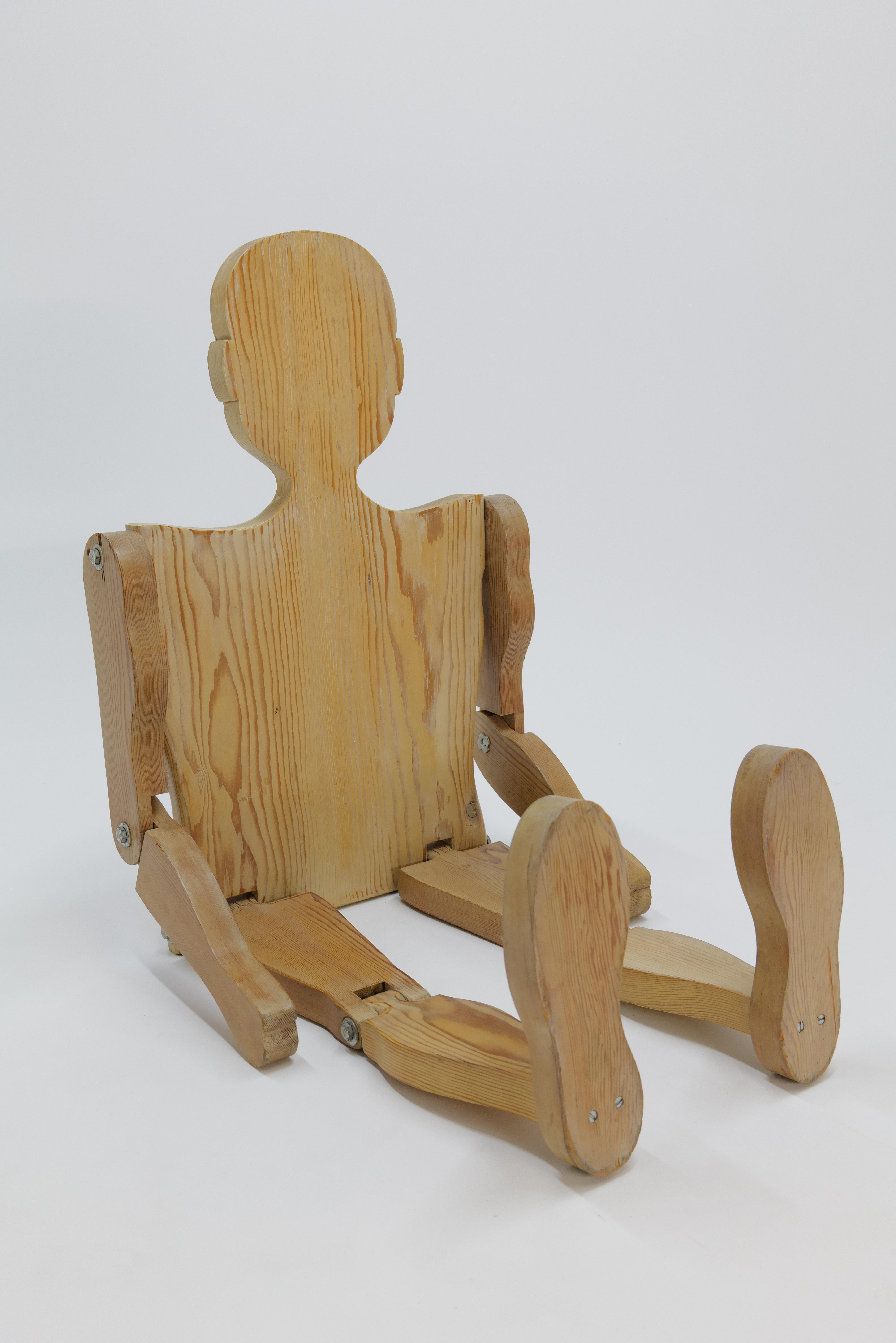 Mannequin d'art populaire articulé en bois en vente 8