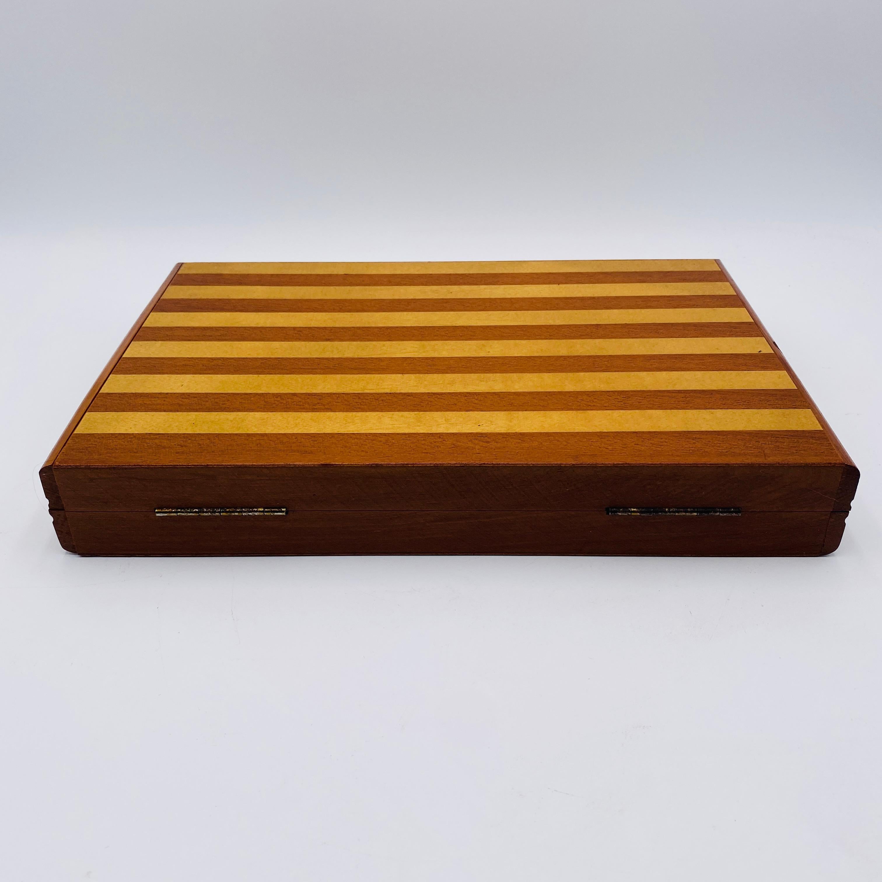 Wooden Backgammon Board Game 20th Century For Sale 3
