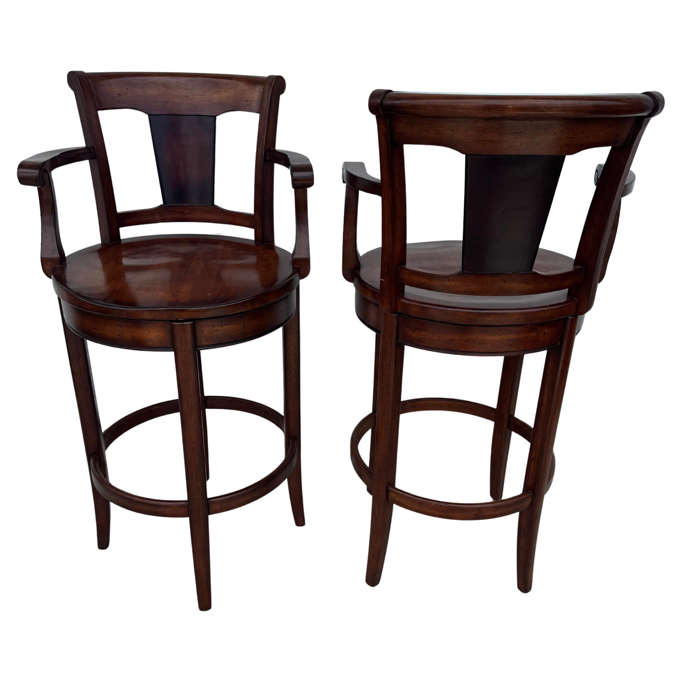 Tabourets de bar en bois en vente