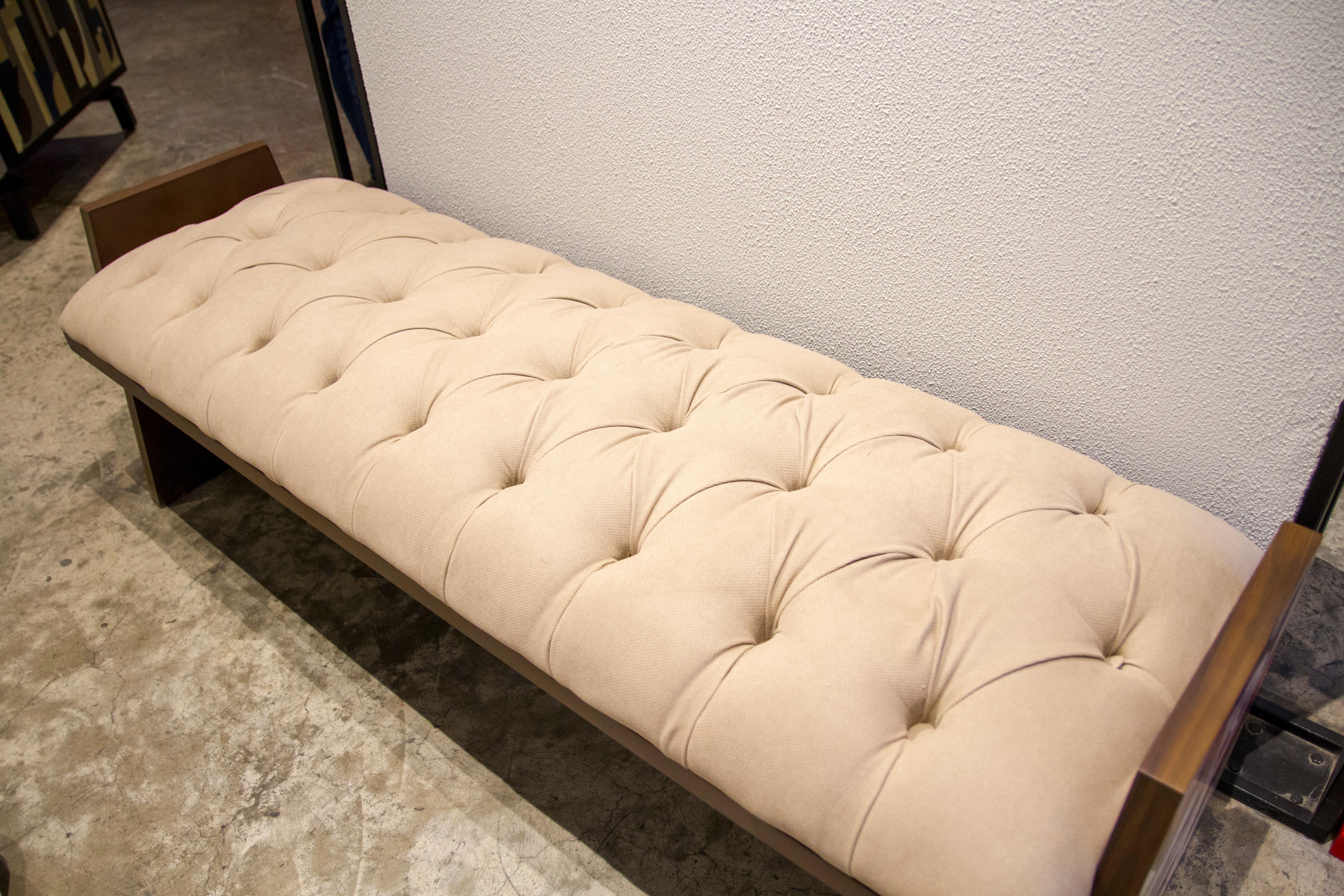 Holzbank „HEXA BENCH“ aus Holz im Zustand „Neu“ im Angebot in Giza Governorate, EG