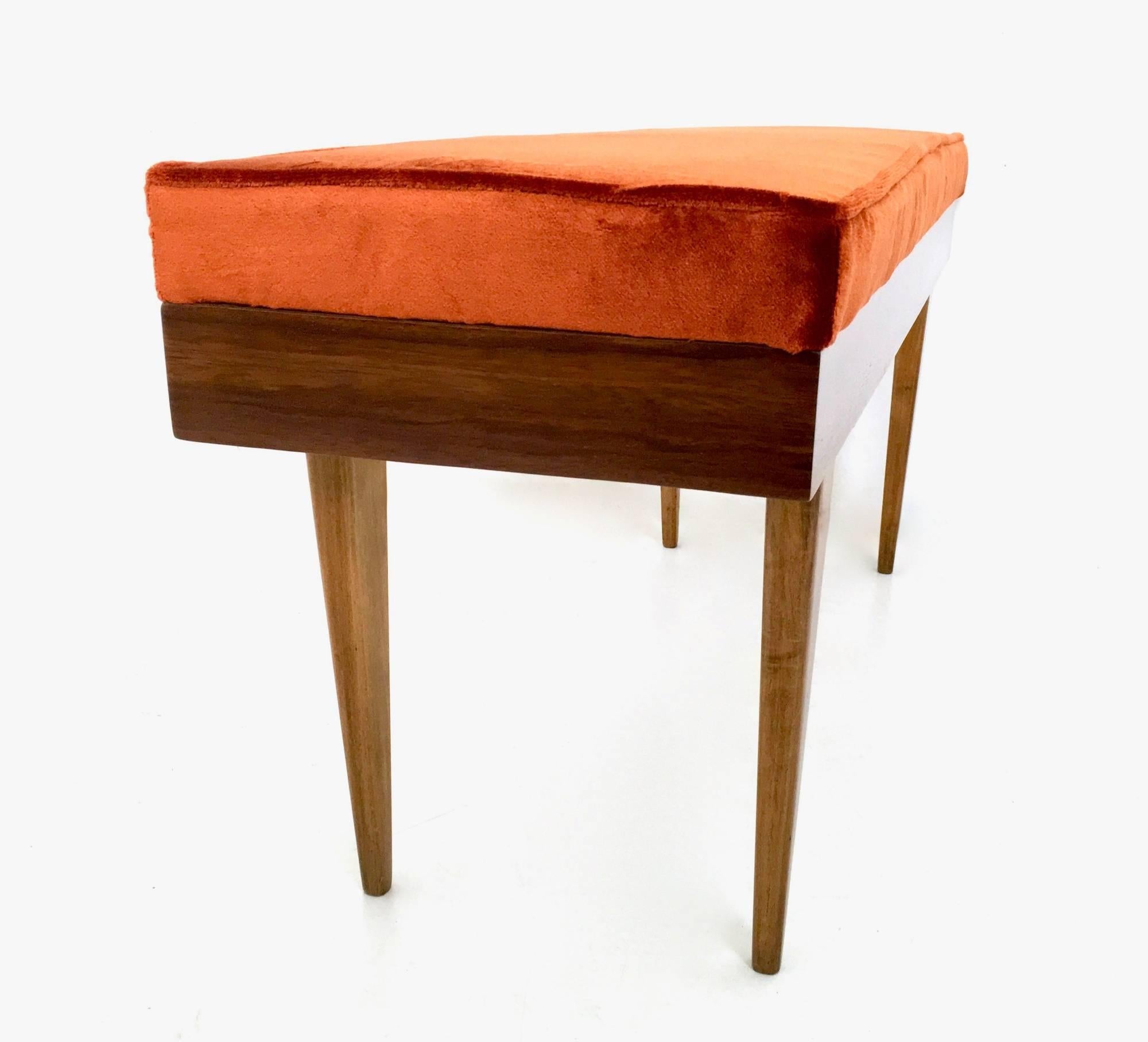 Wooden Bench with Orange Fabric Upholstery, Italy, 1950s In Excellent Condition In Bresso, Lombardy